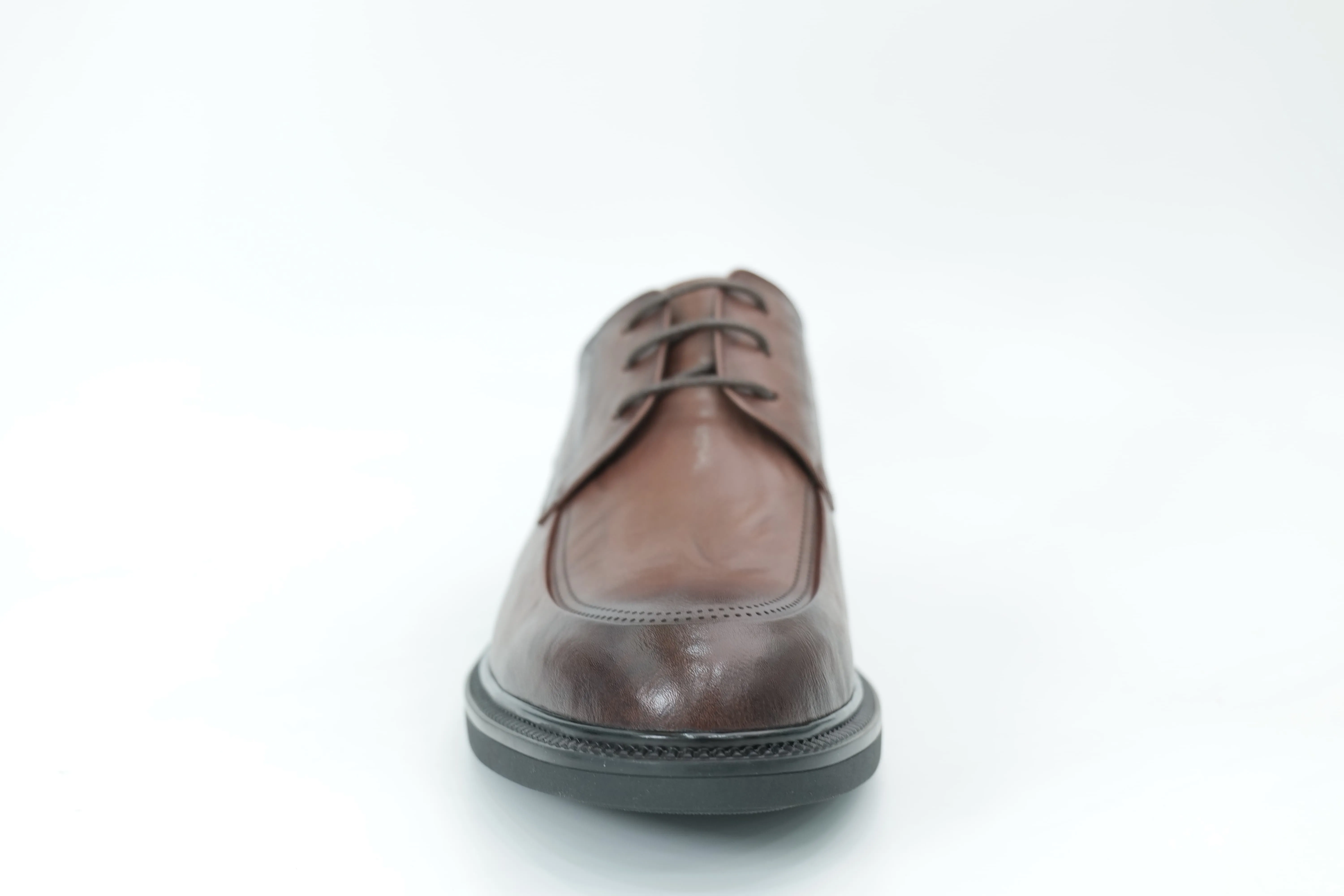 Casual shoes