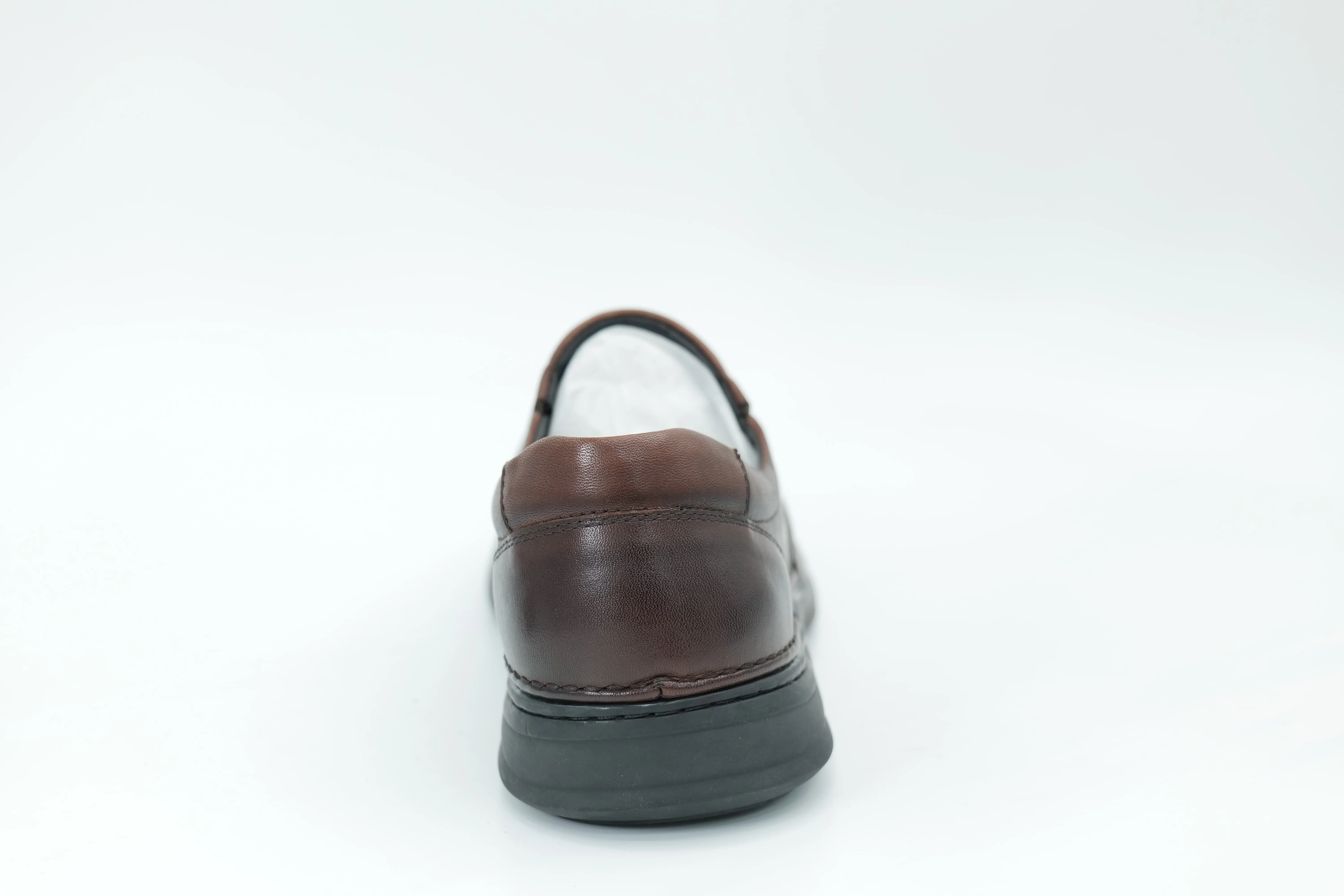 Casual shoes