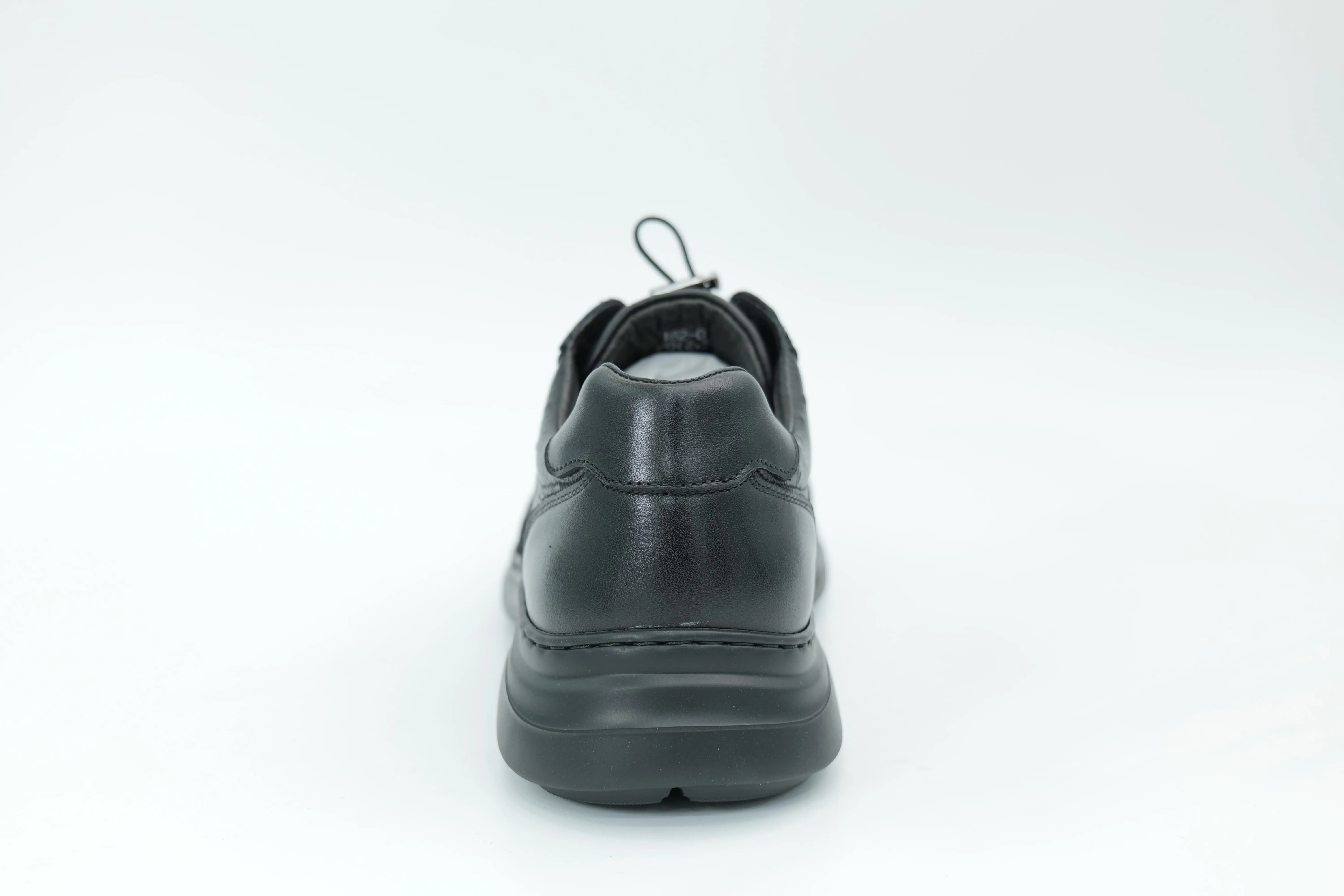 Casual shoes