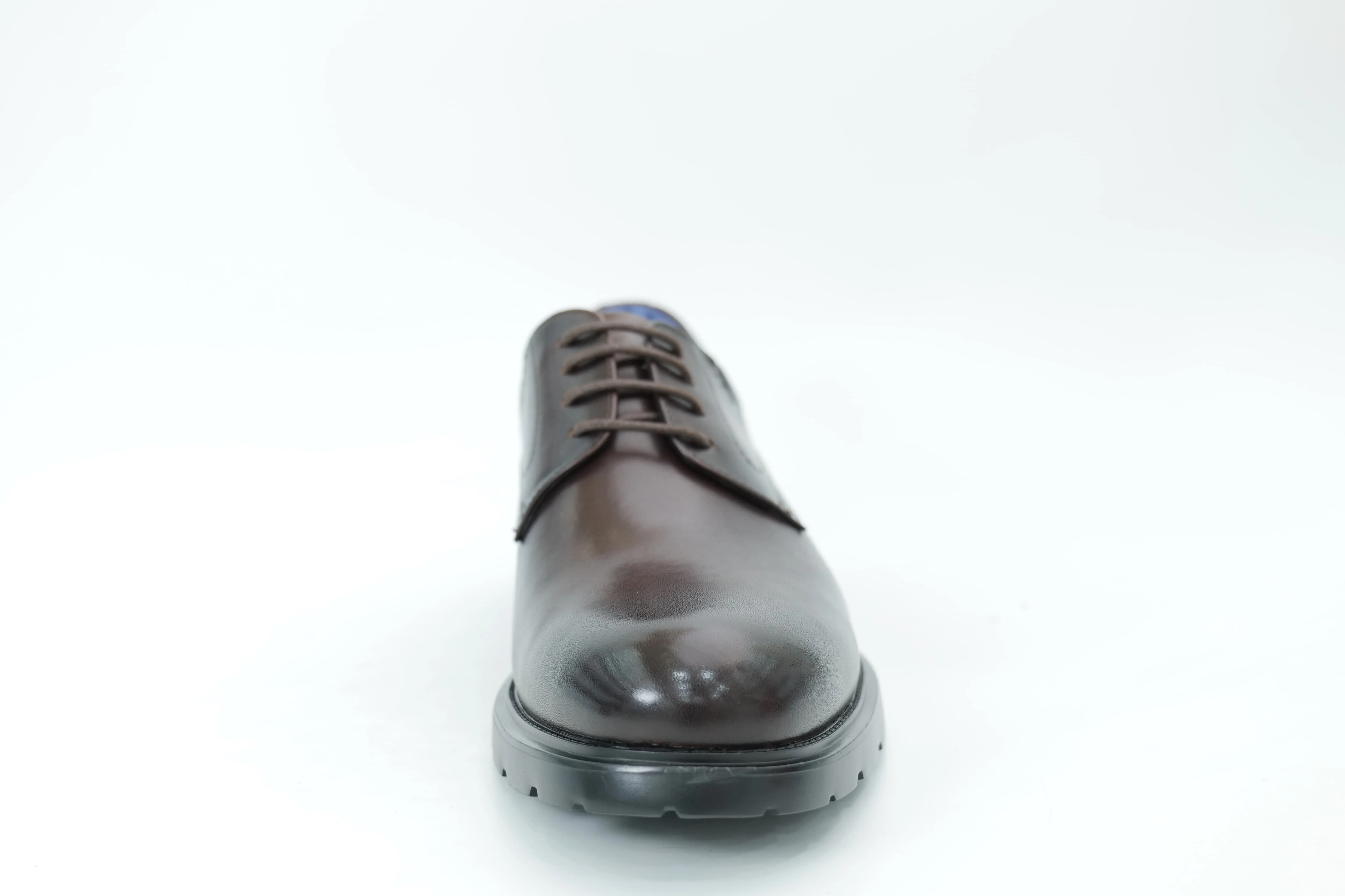 Casual shoes