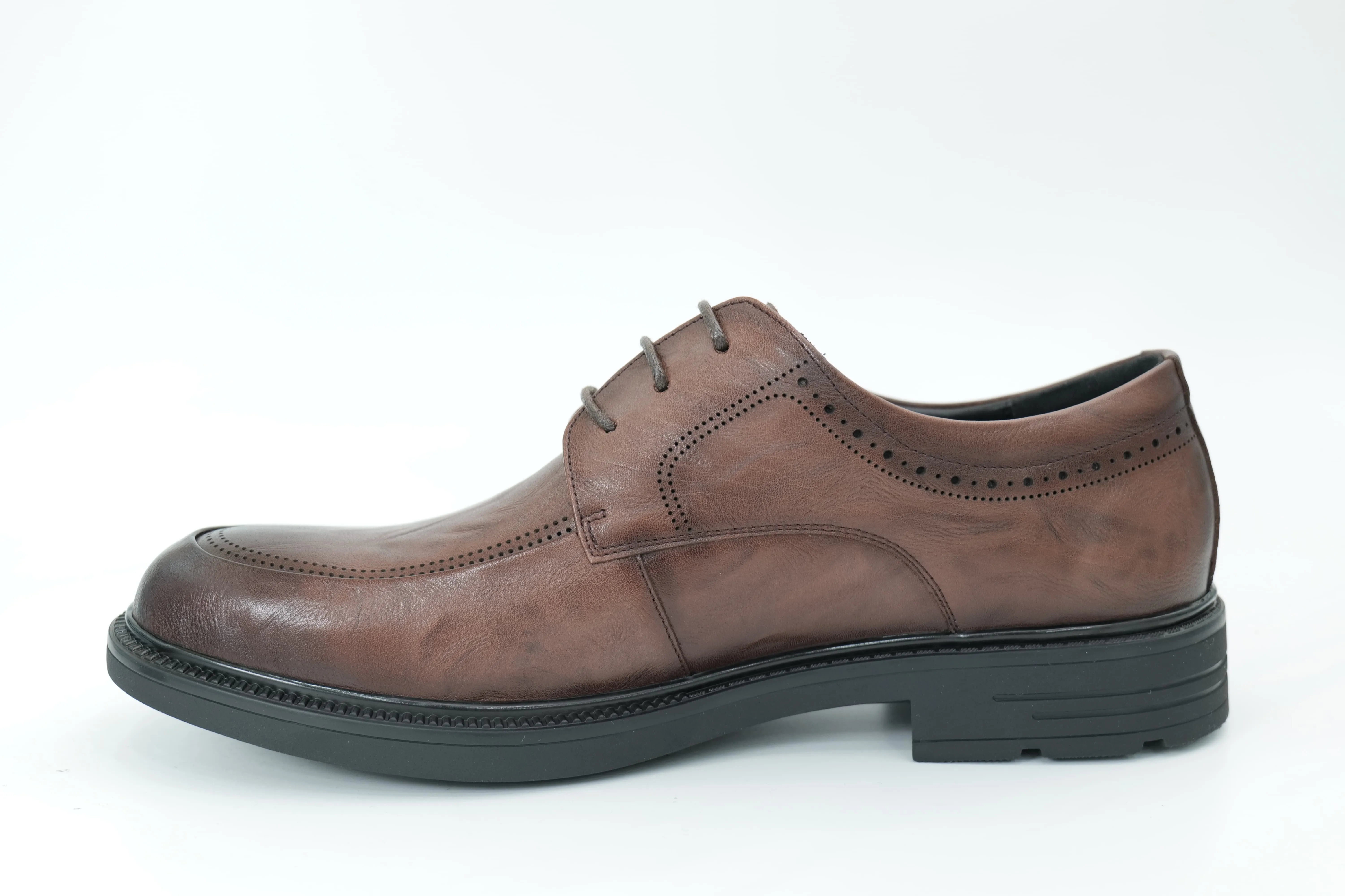 Casual shoes