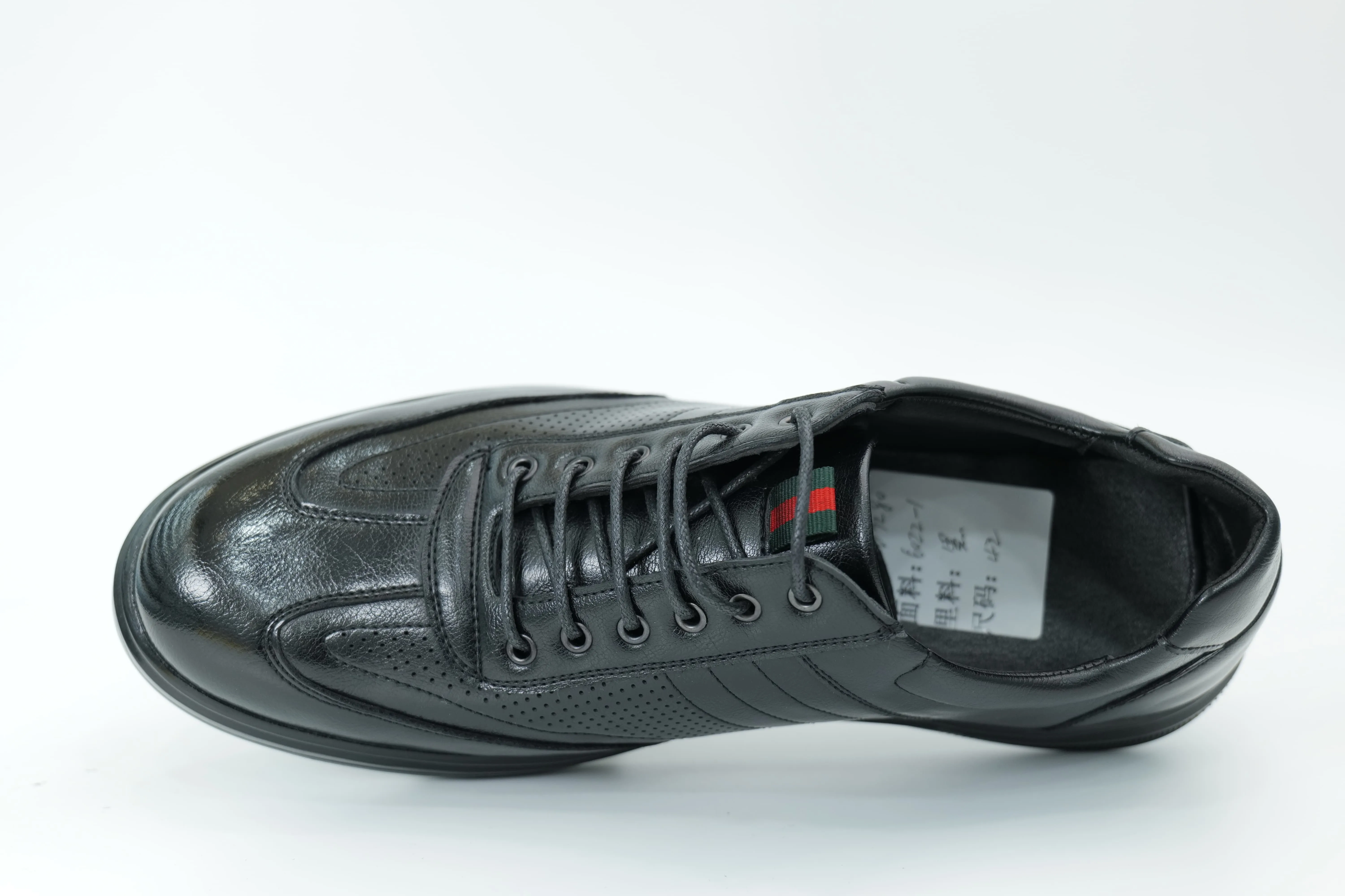 Casual shoes