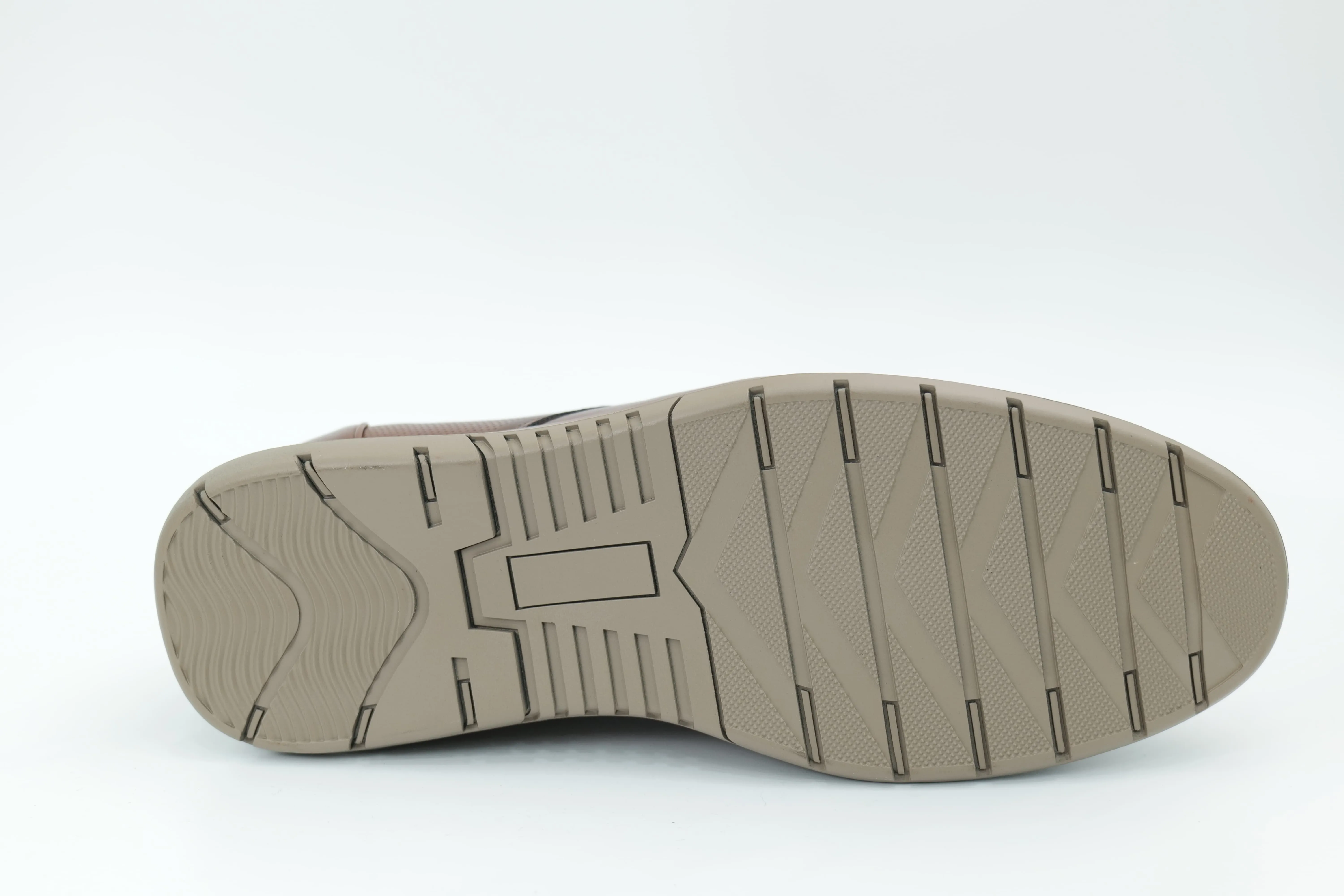 Casual shoes