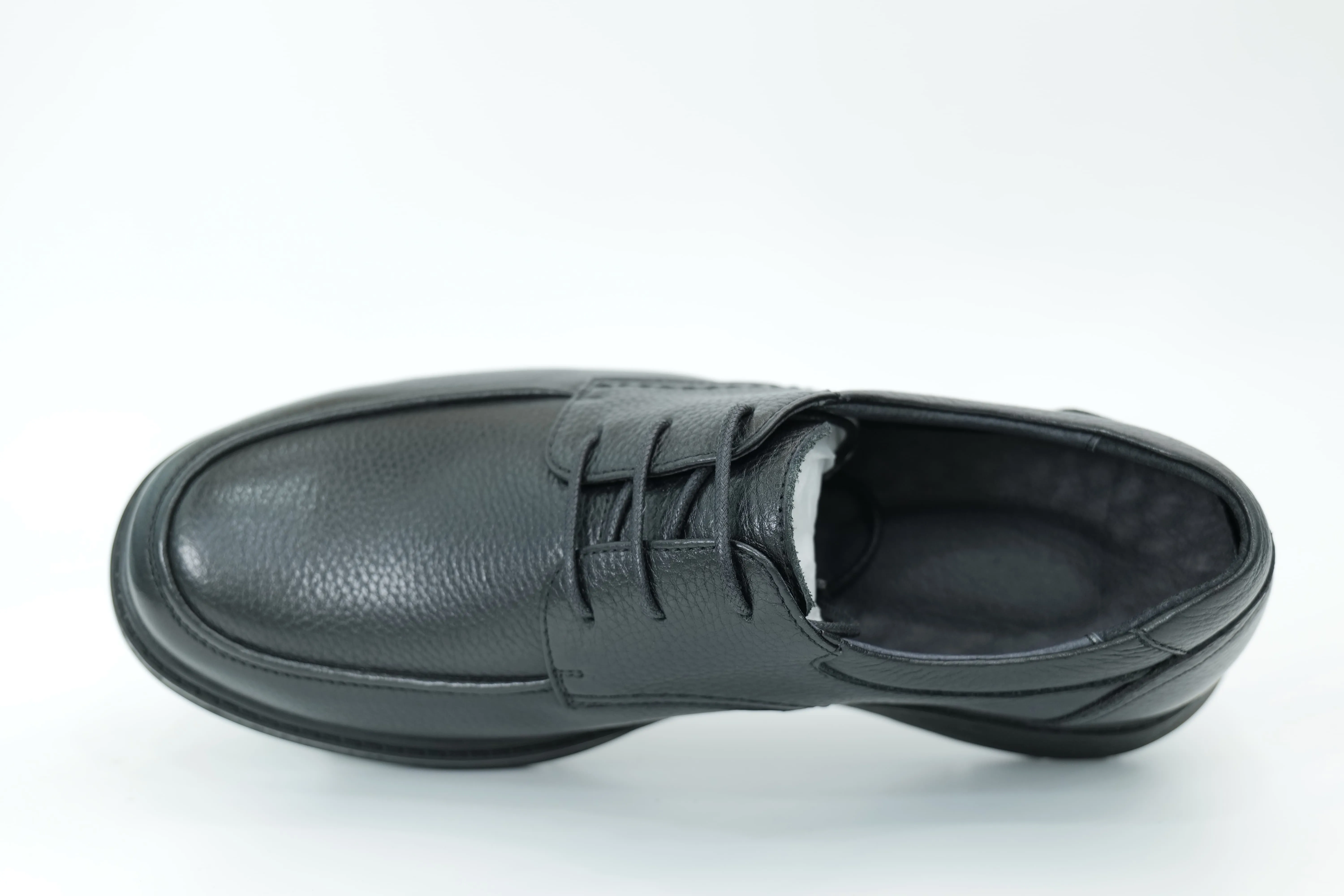 Casual shoes