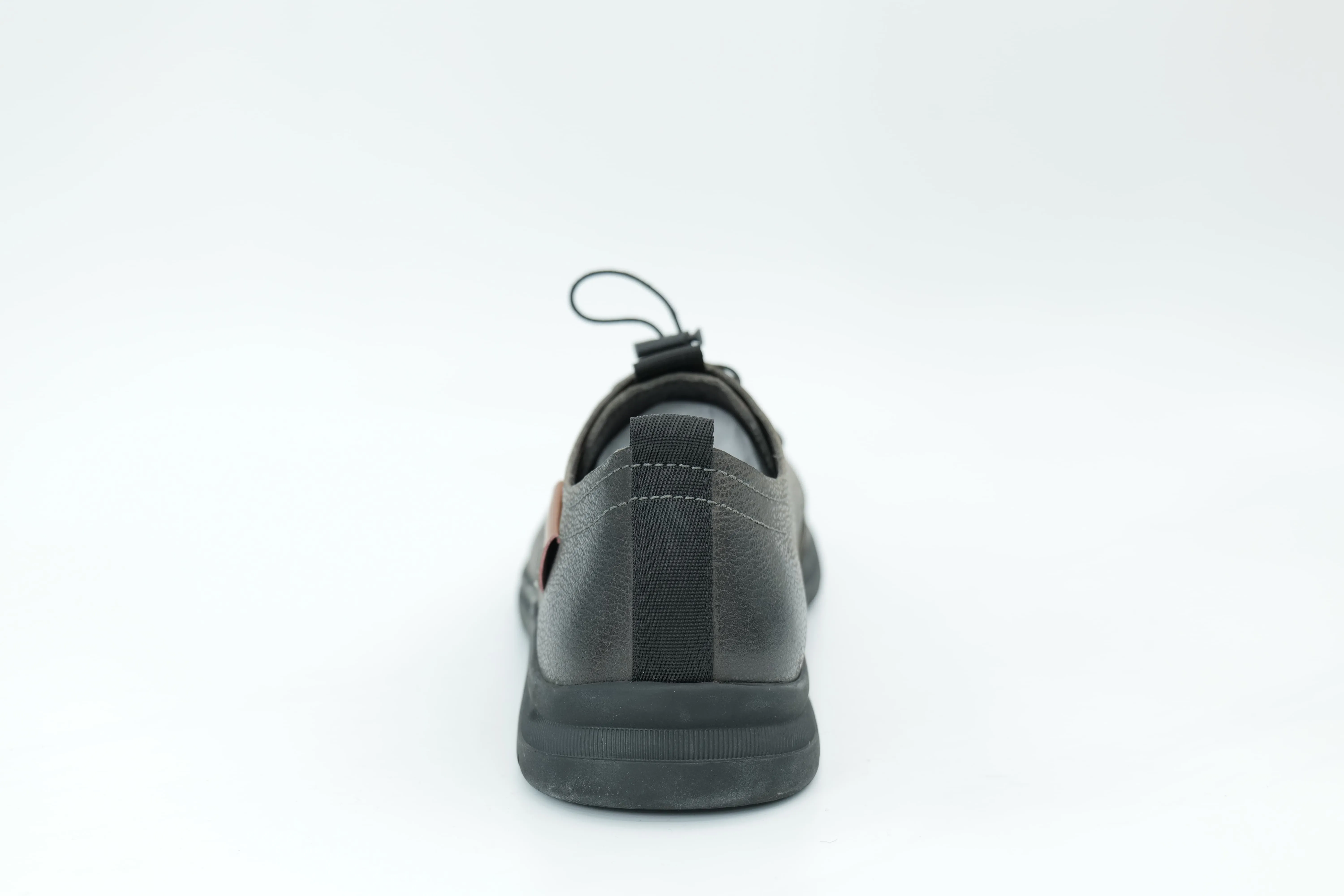 Casual shoes