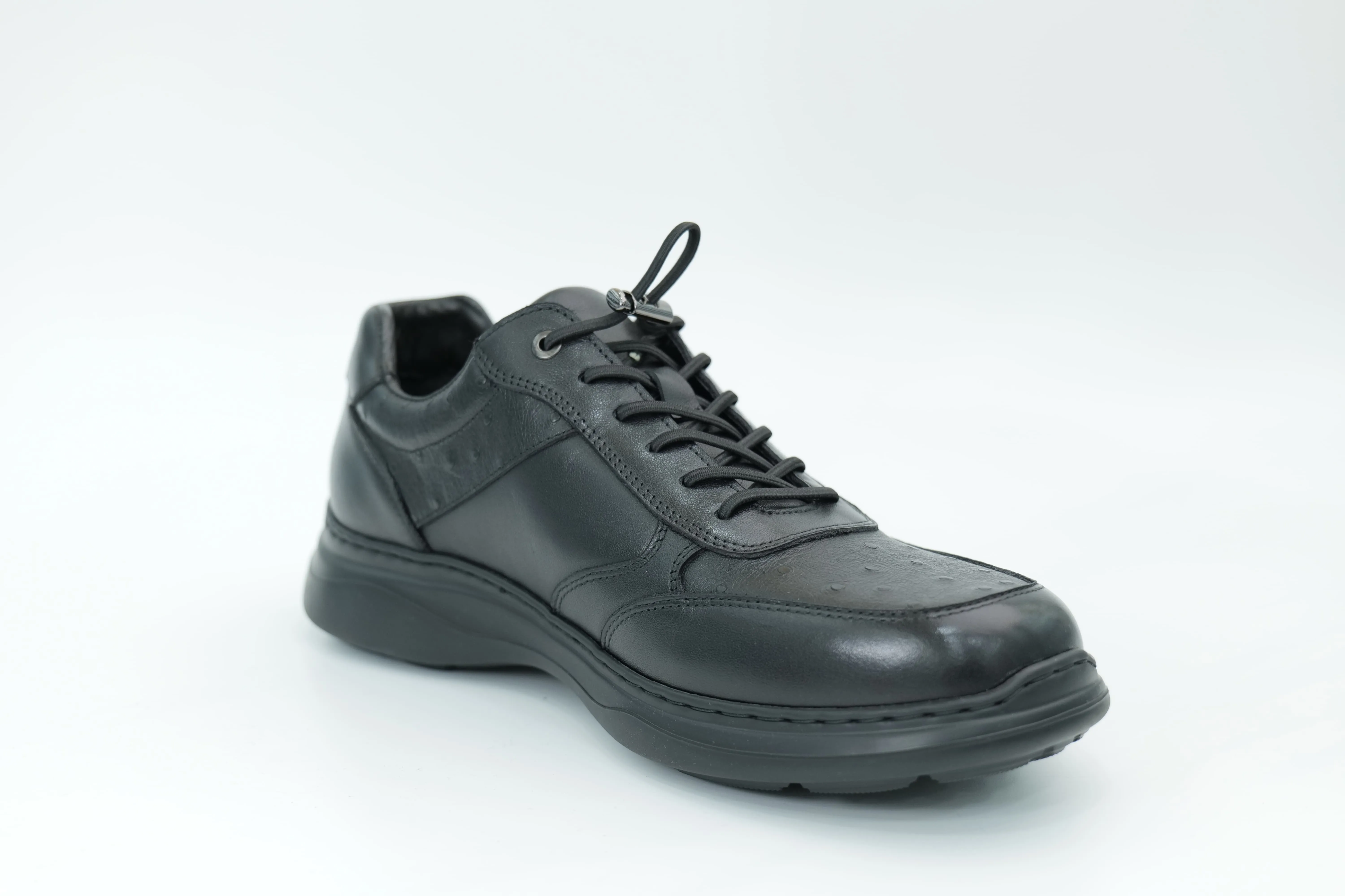 Casual shoes