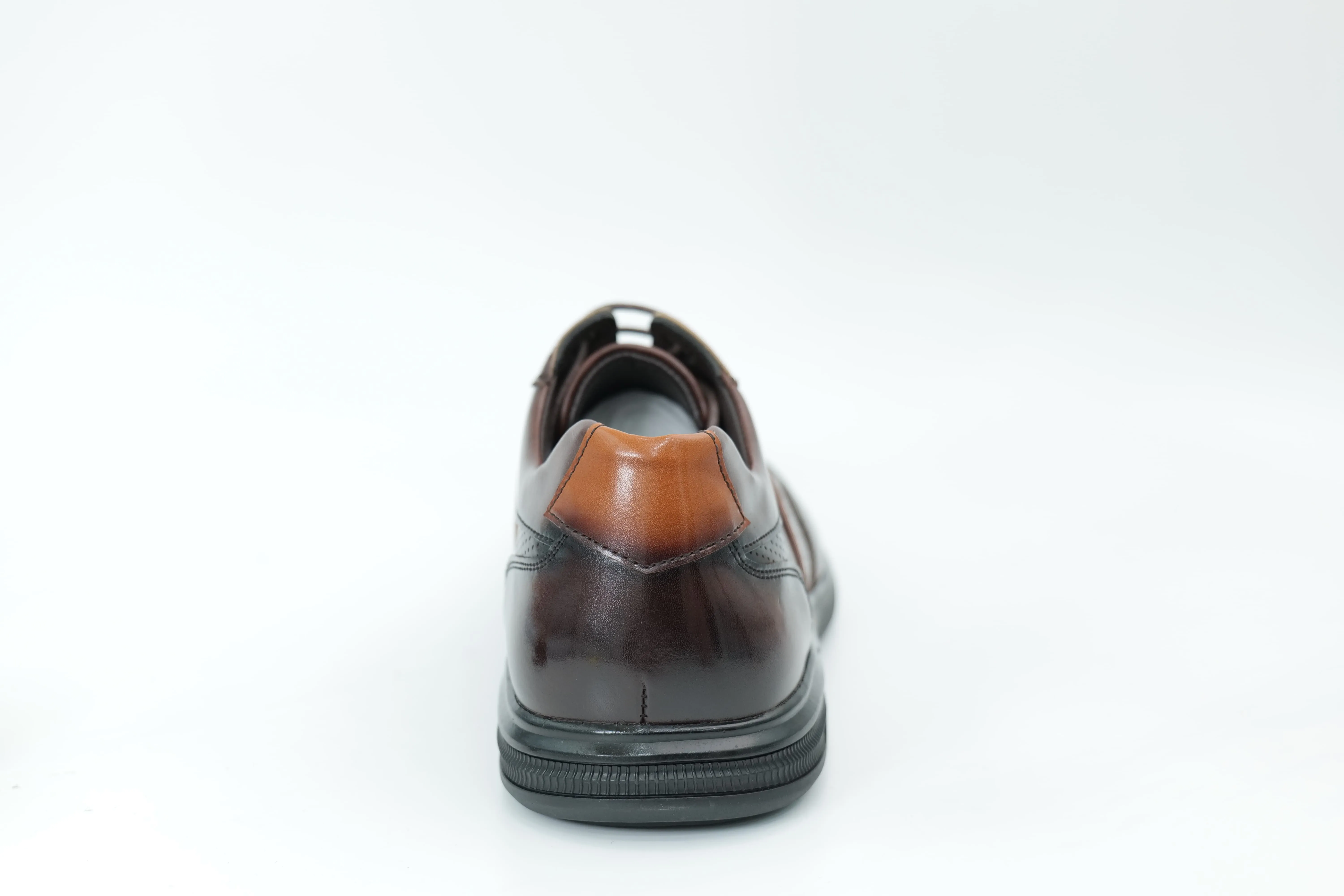 Casual shoes