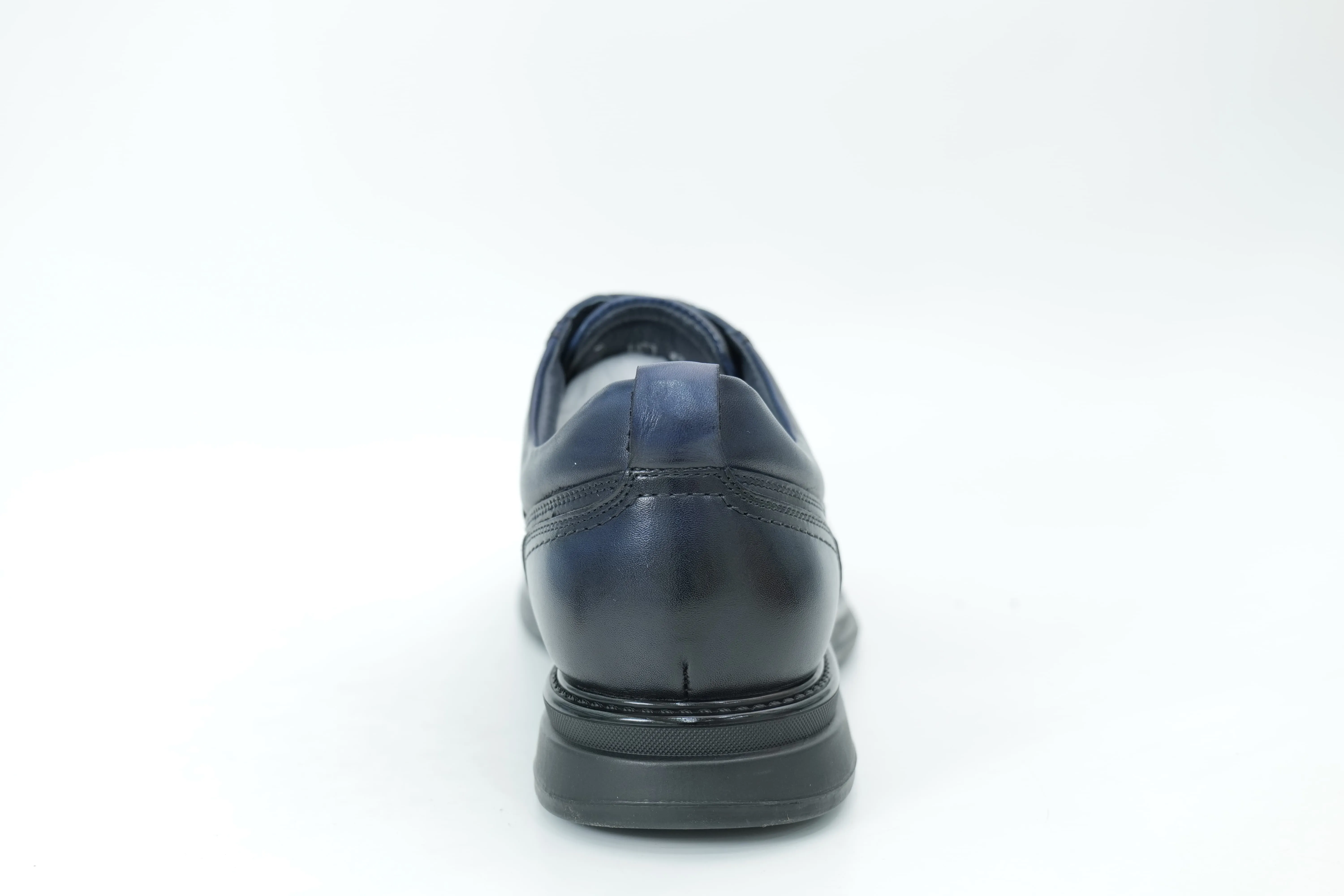 Casual shoes