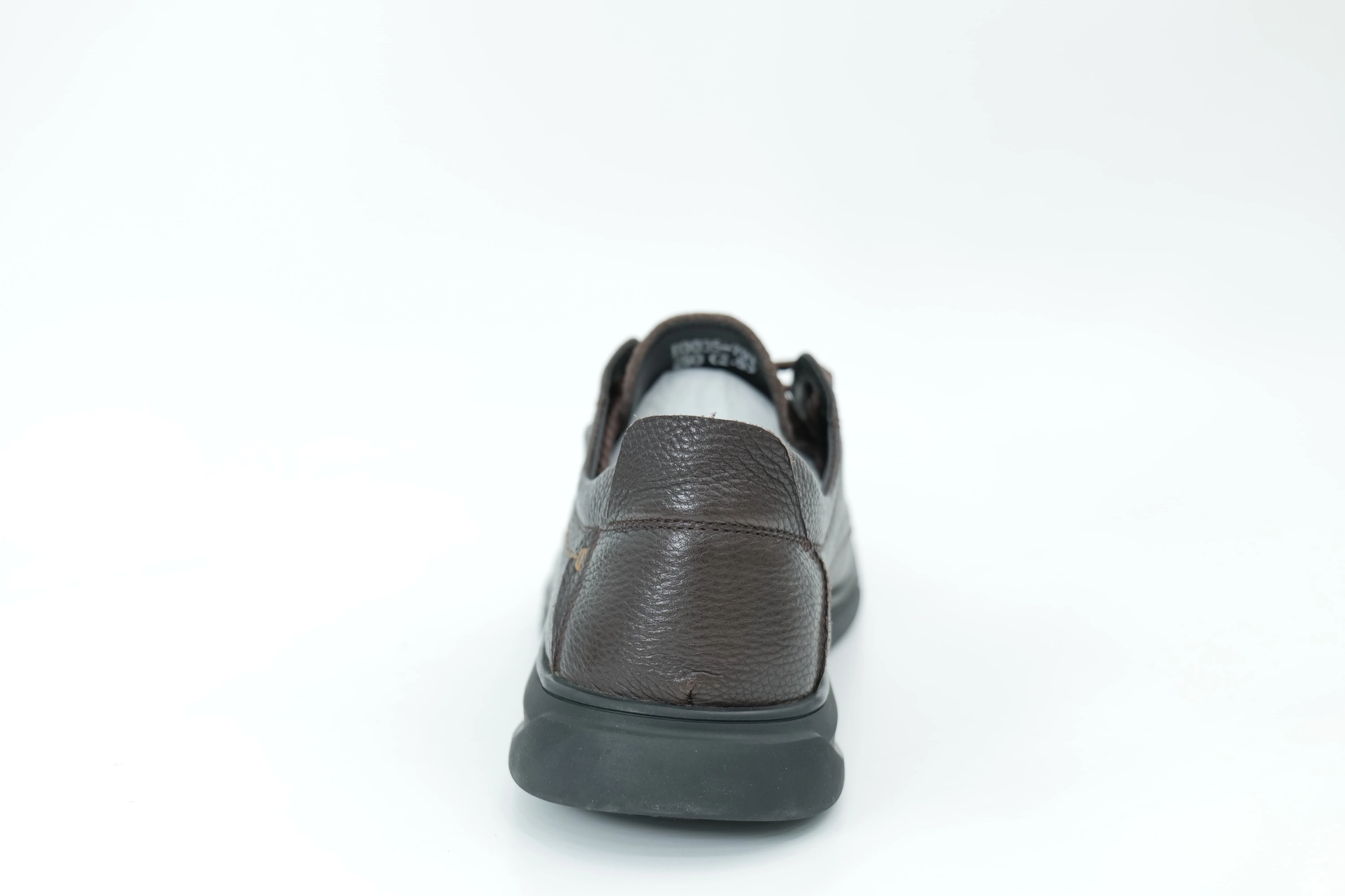 Casual shoes