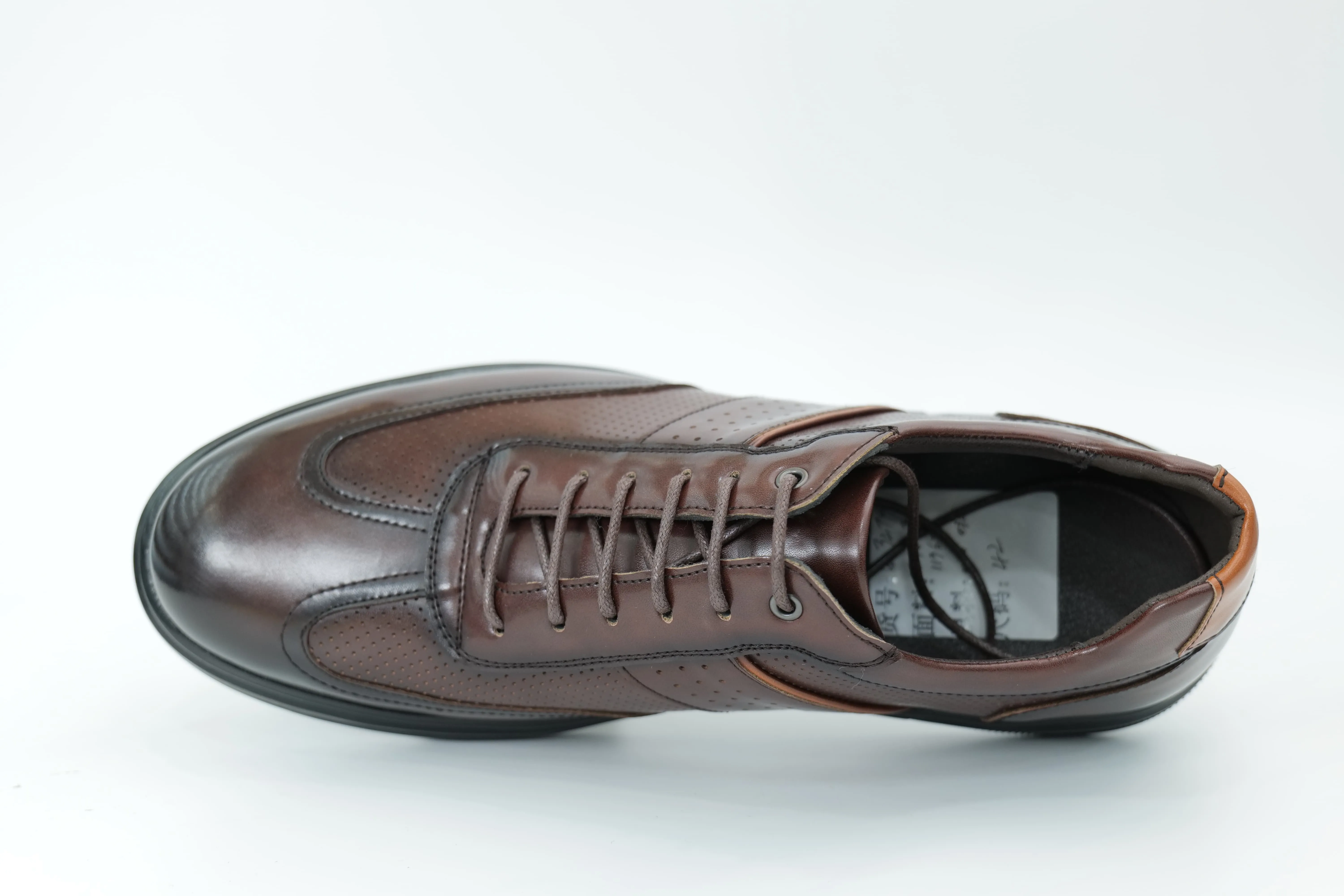 Casual shoes