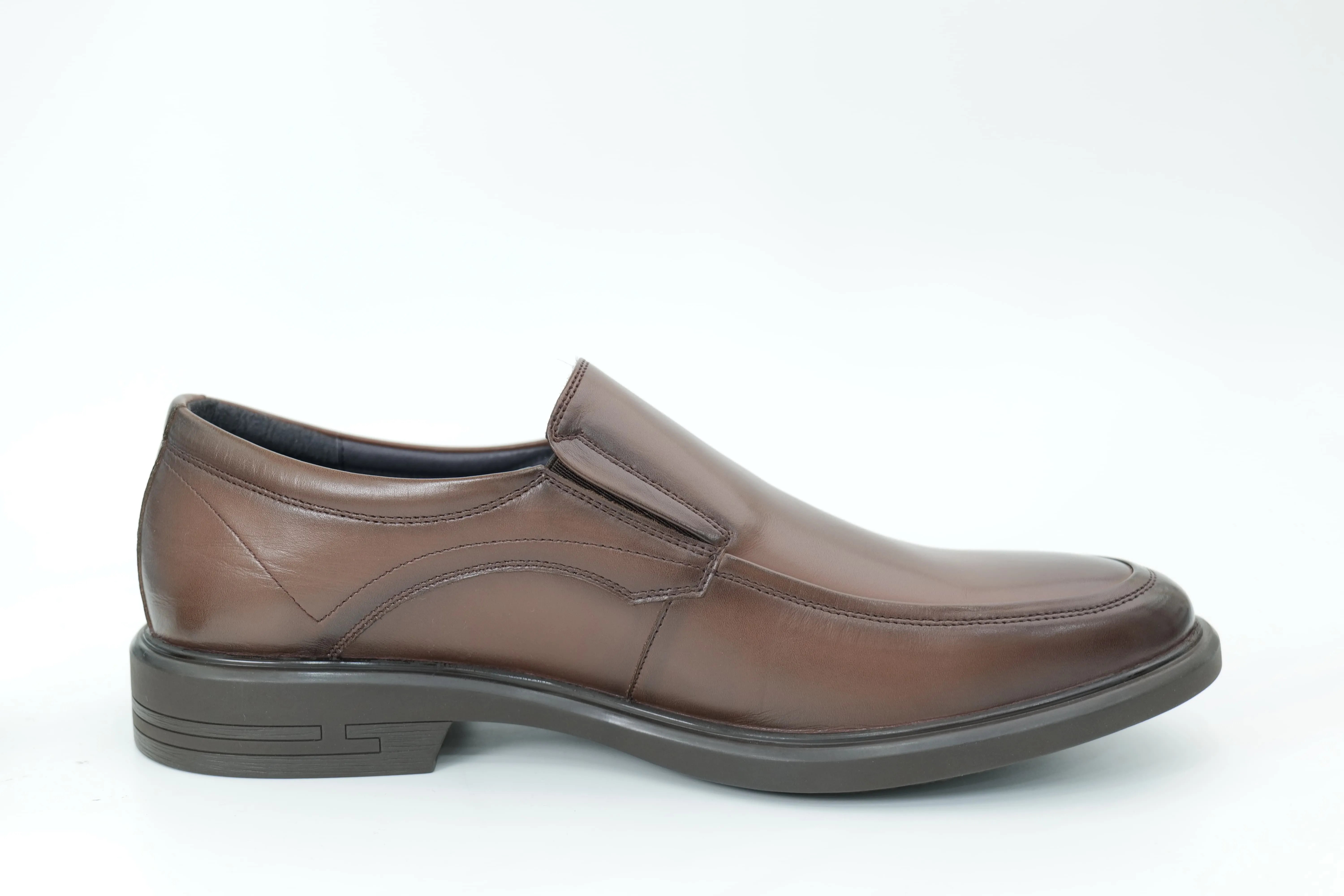 Casual shoes