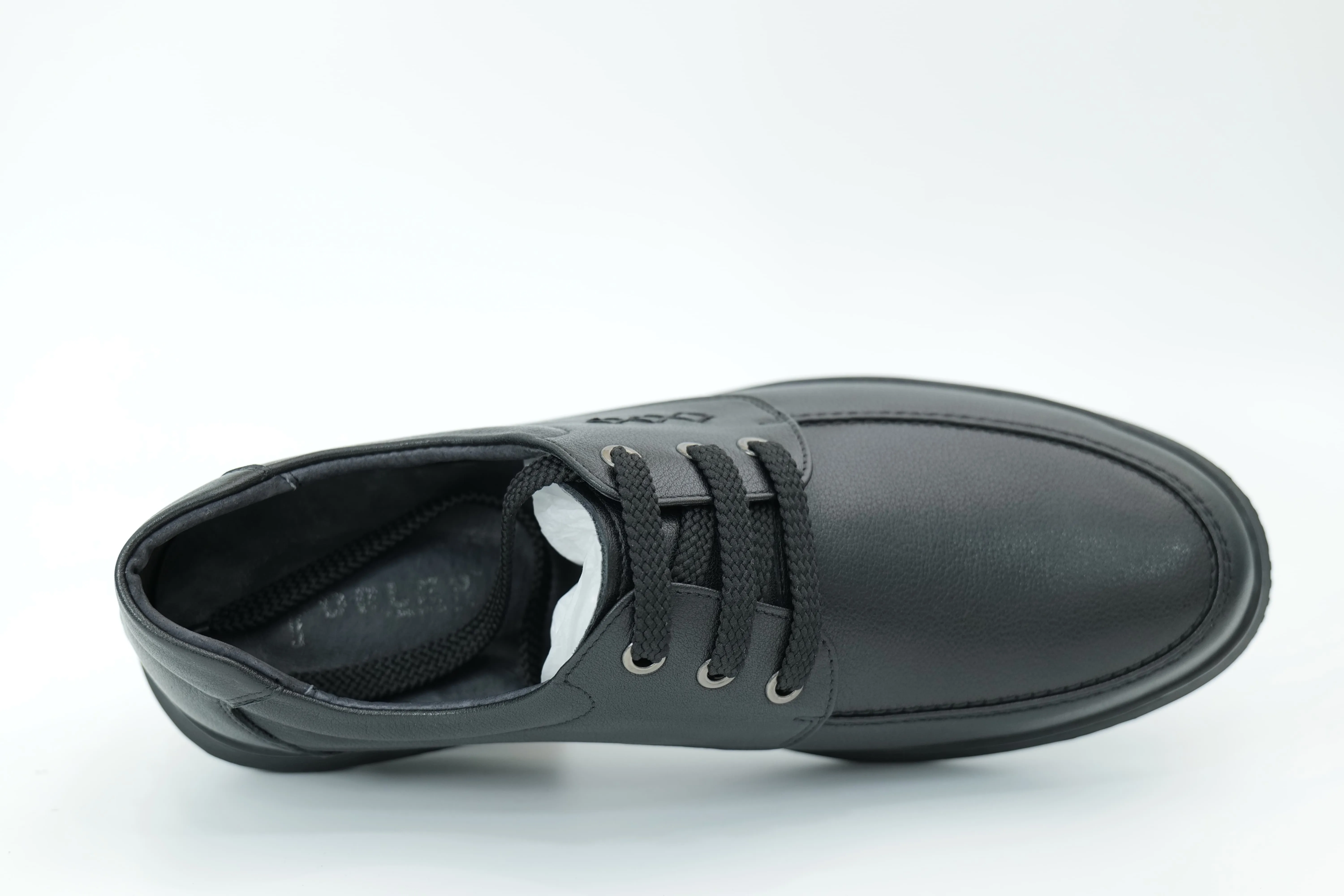 Casual shoes