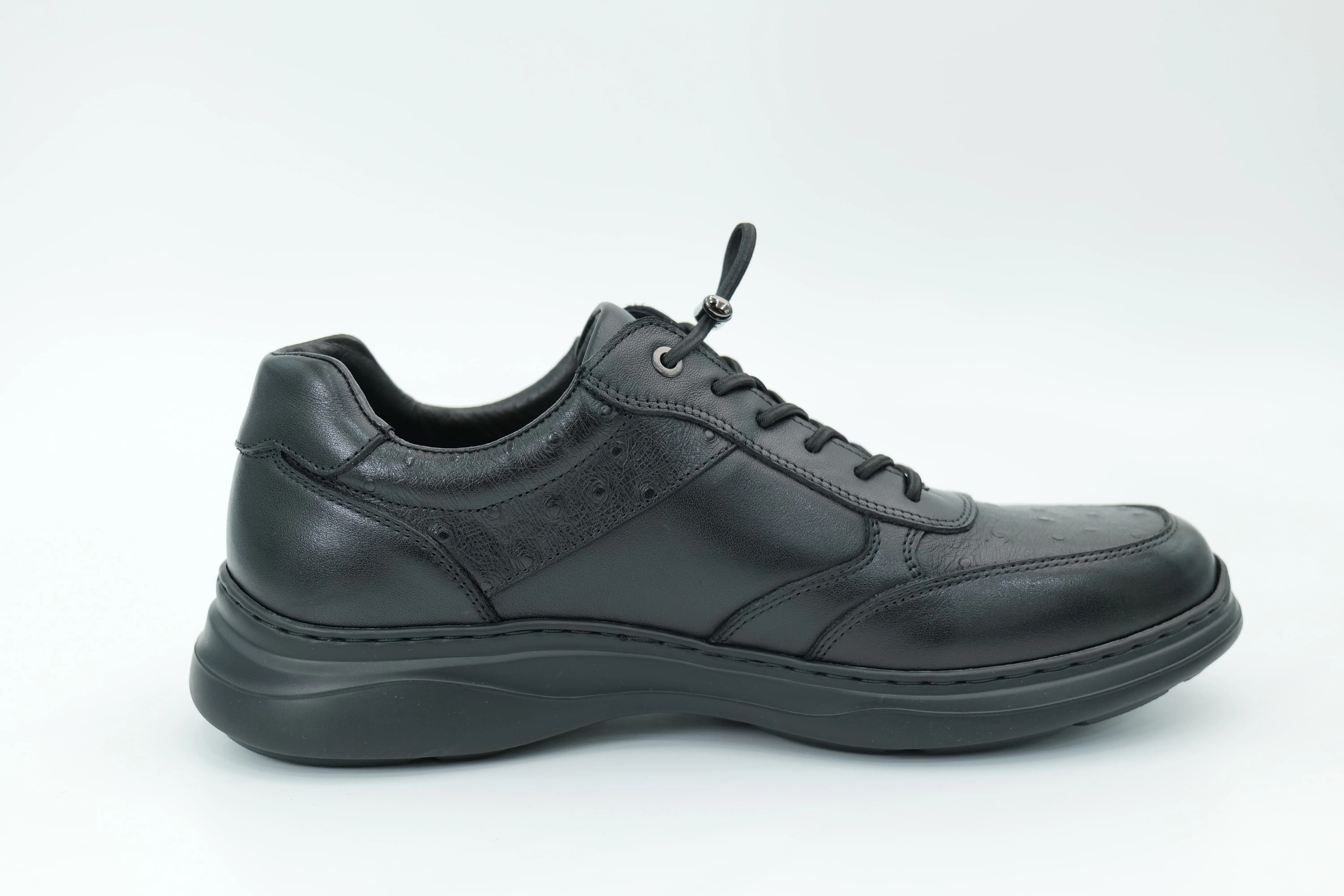 Casual shoes
