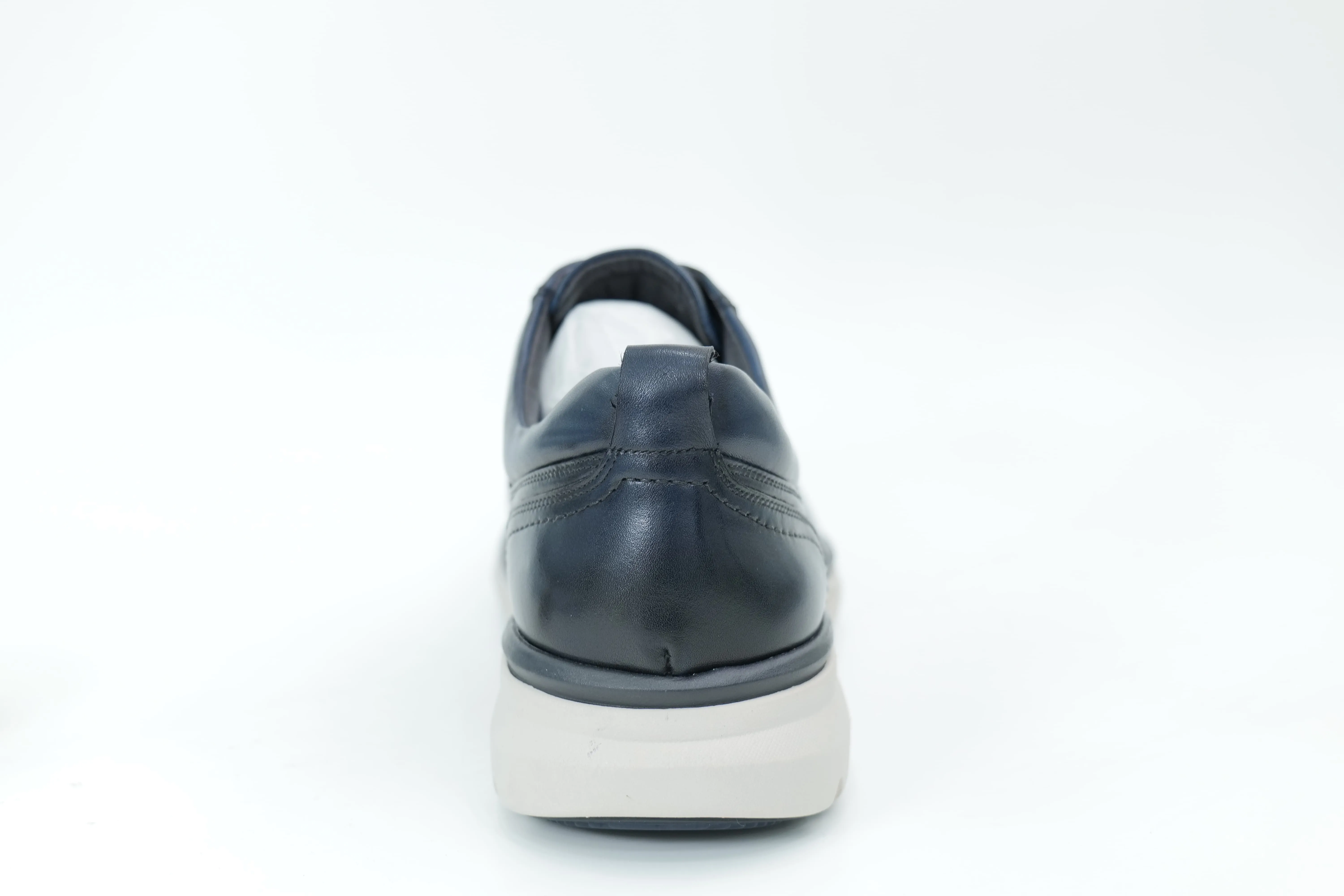 Casual shoes