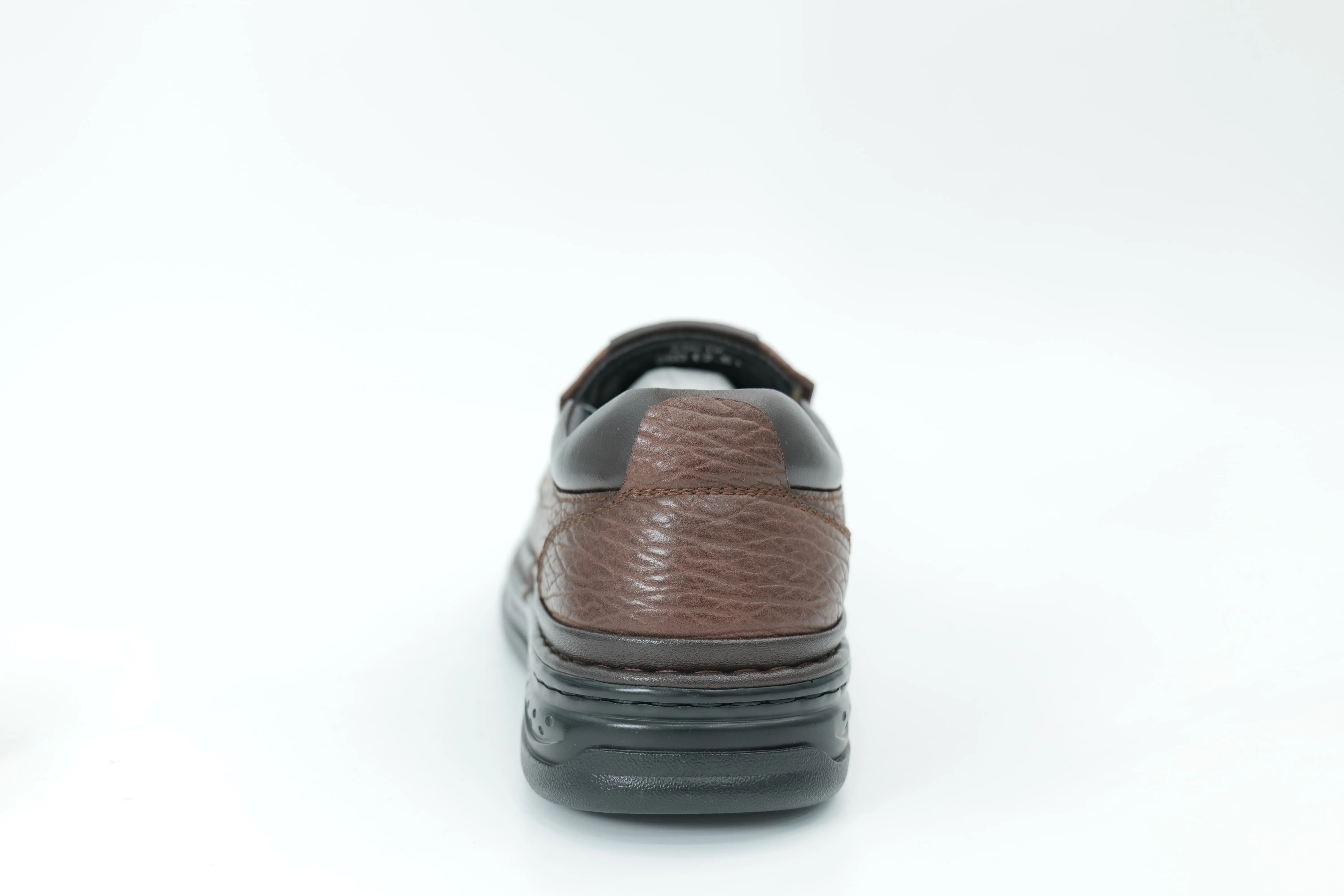 Casual shoes