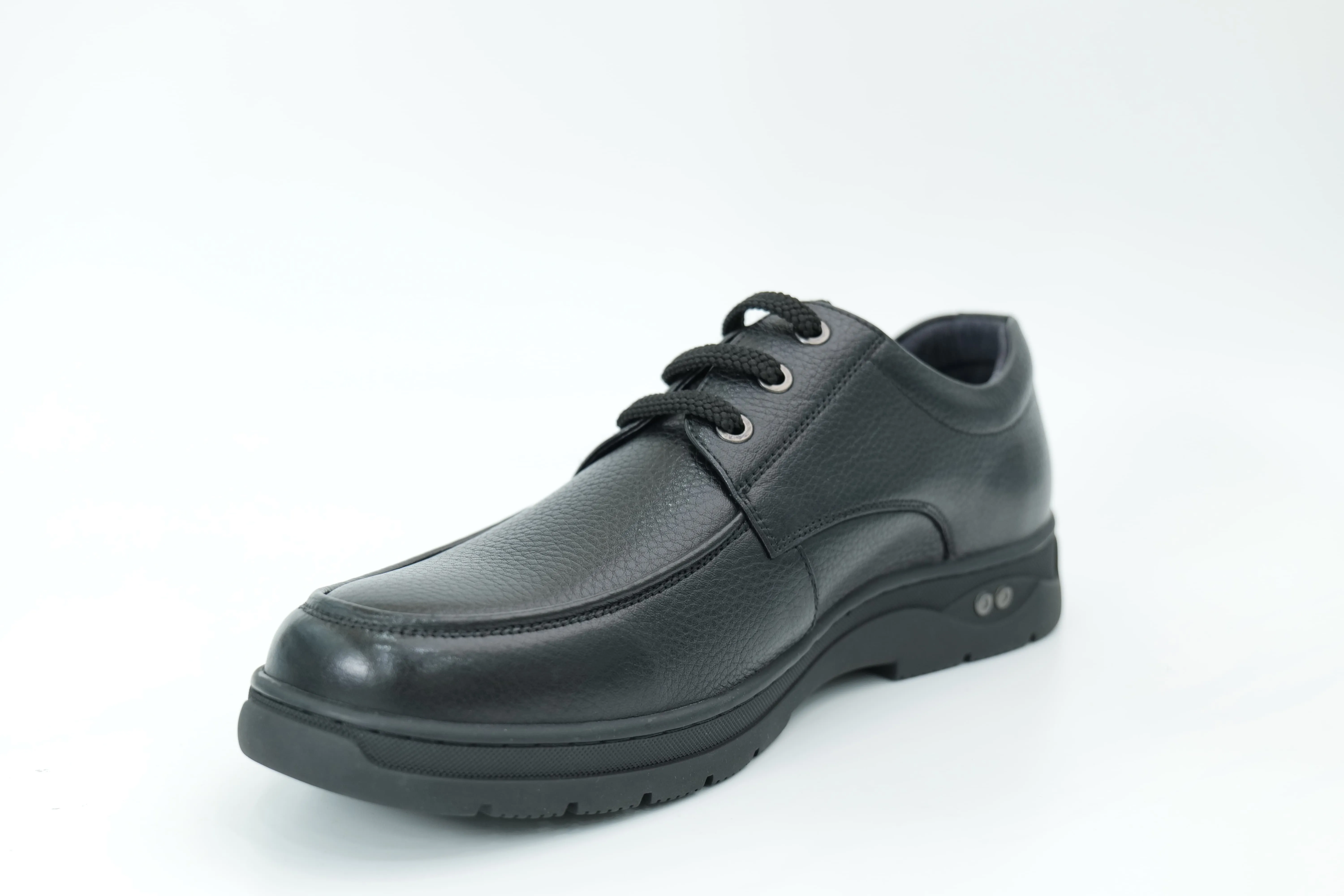 Casual shoes