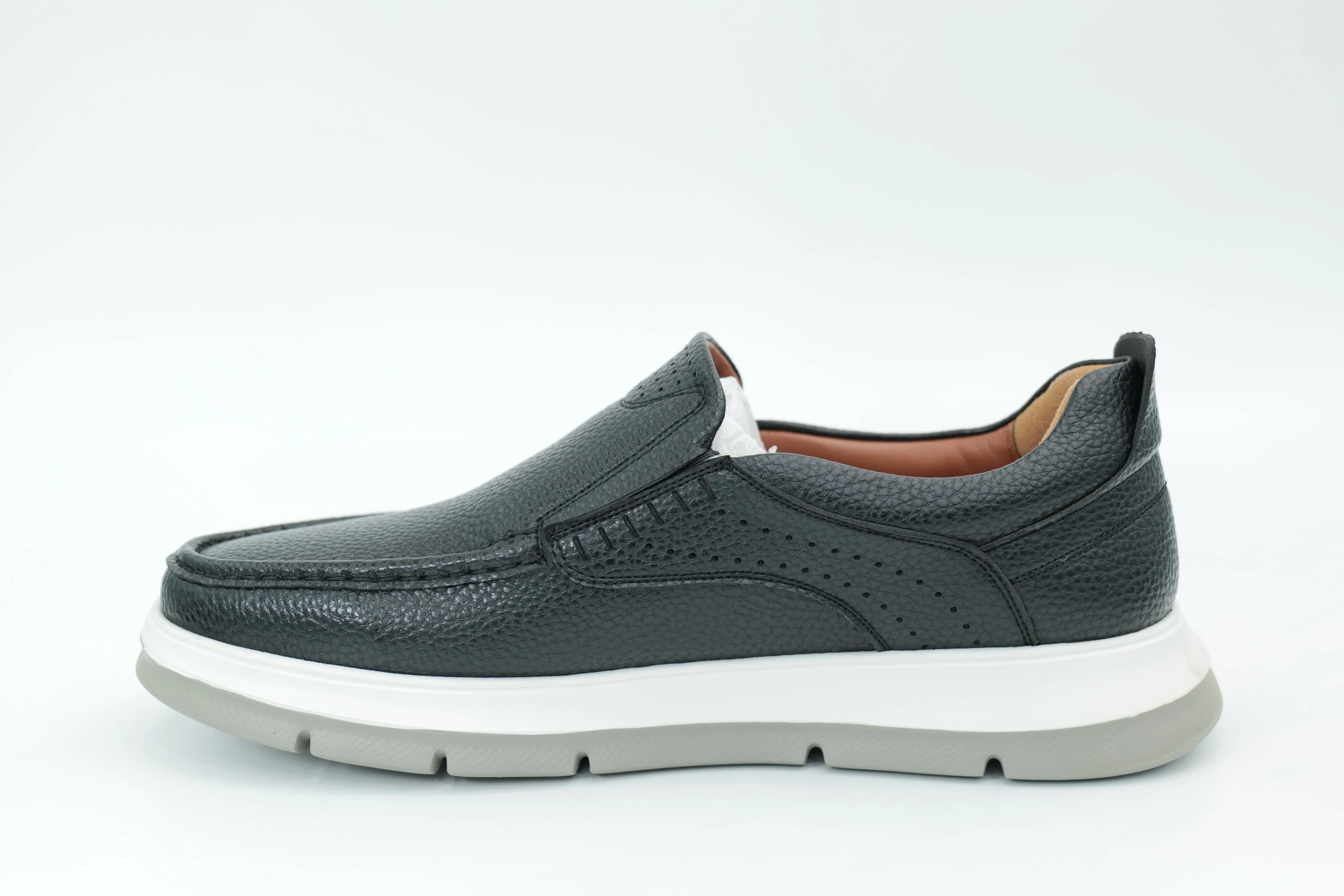 Casual shoes