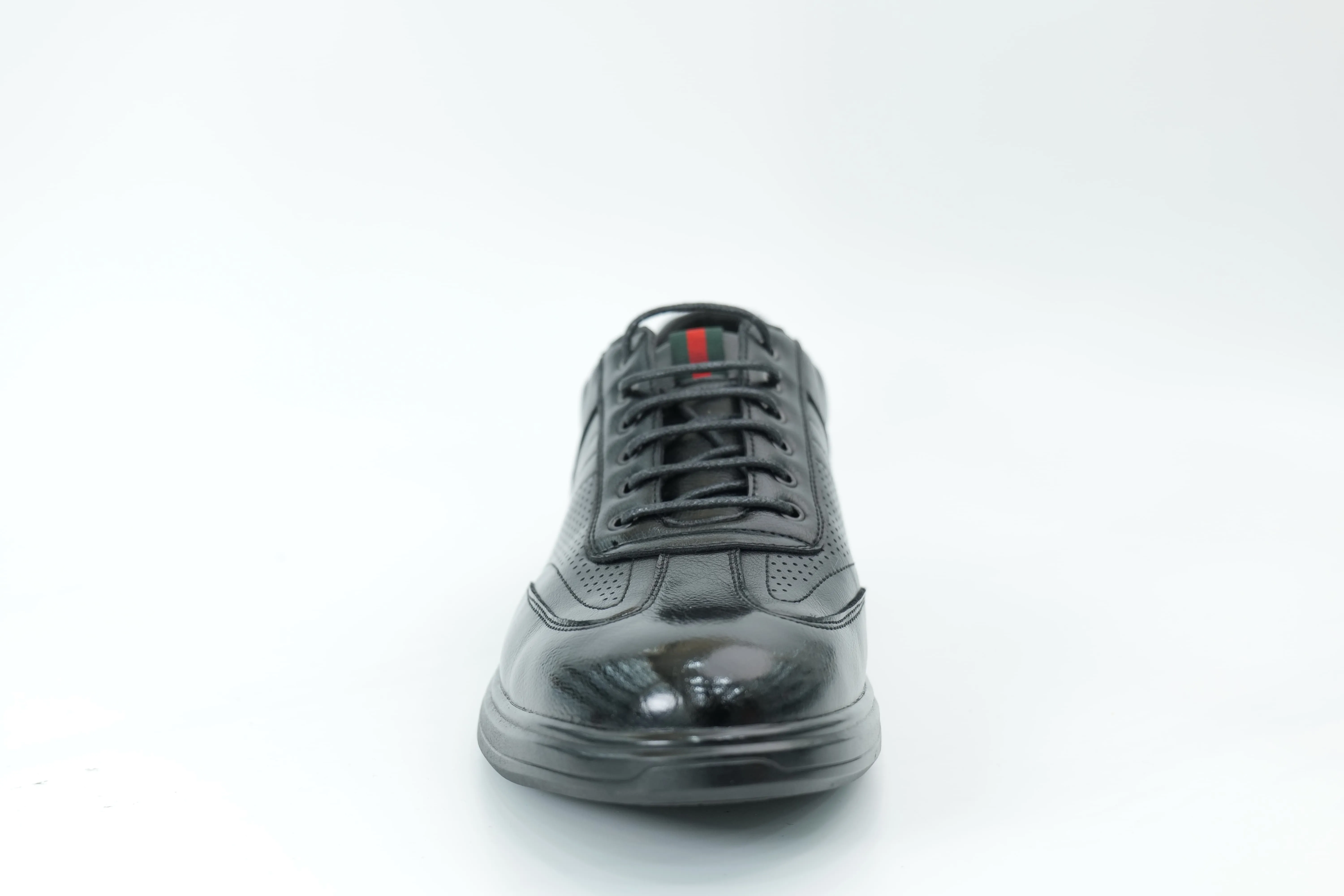 Casual shoes