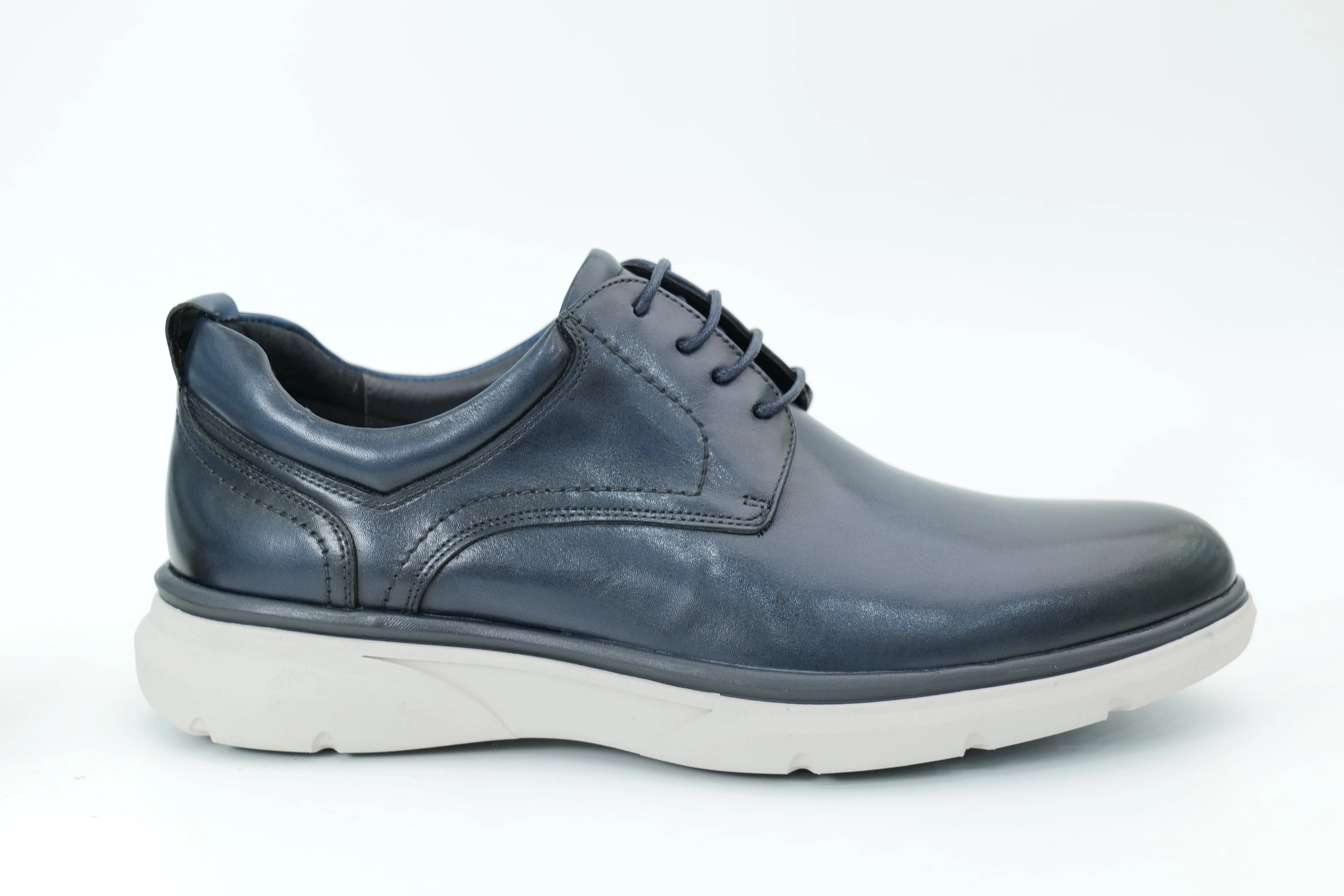 Casual shoes