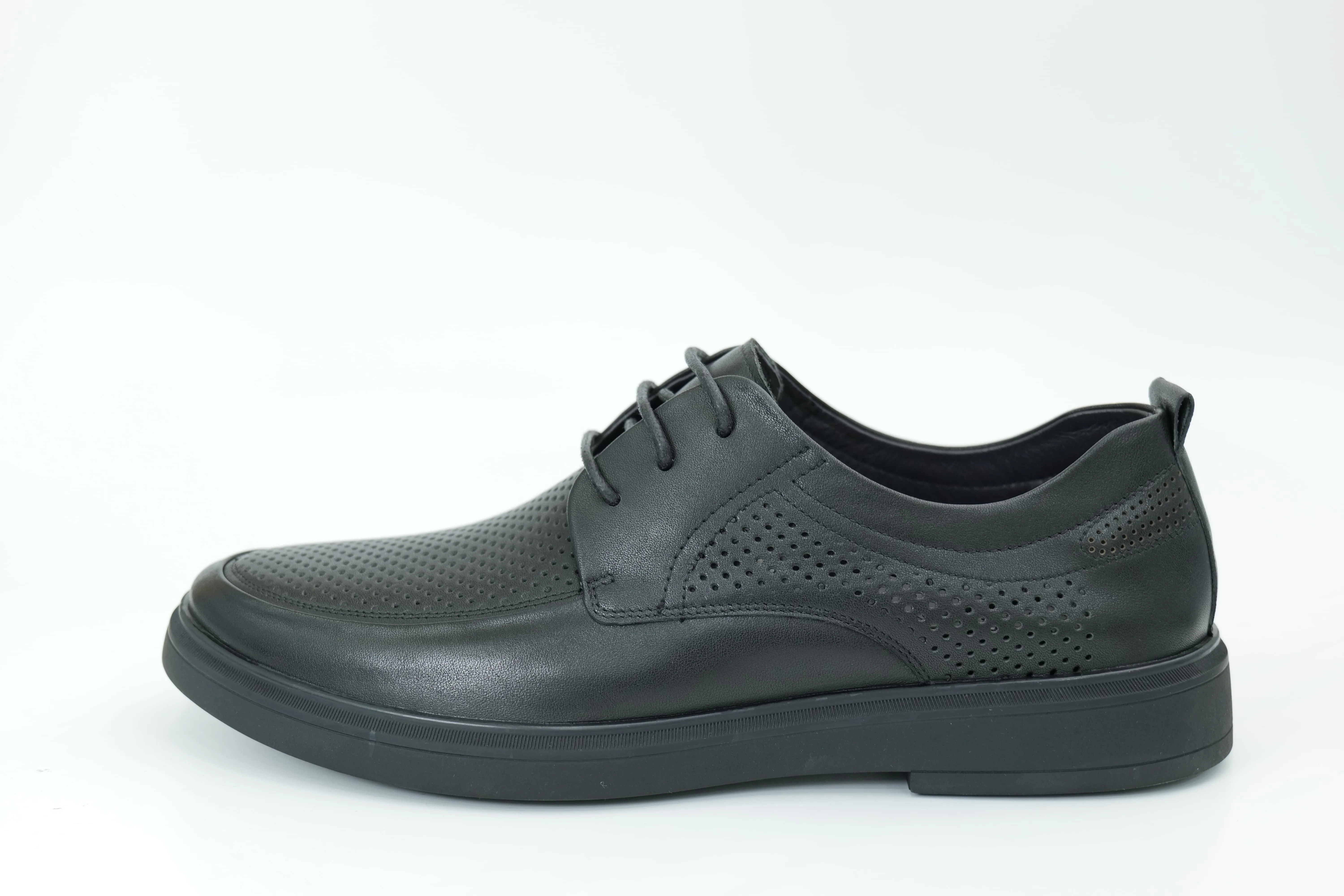 Casual shoes
