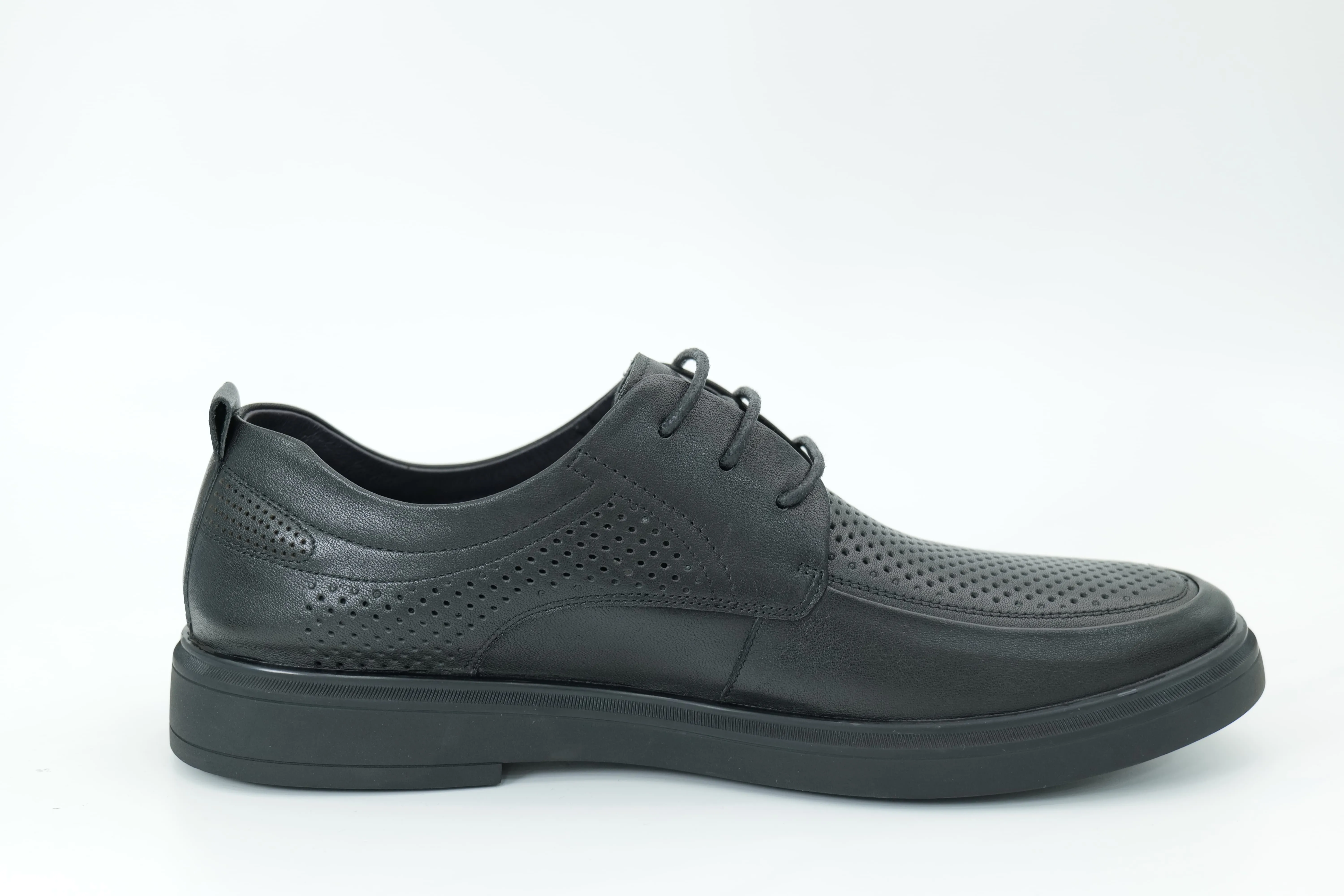 Casual shoes