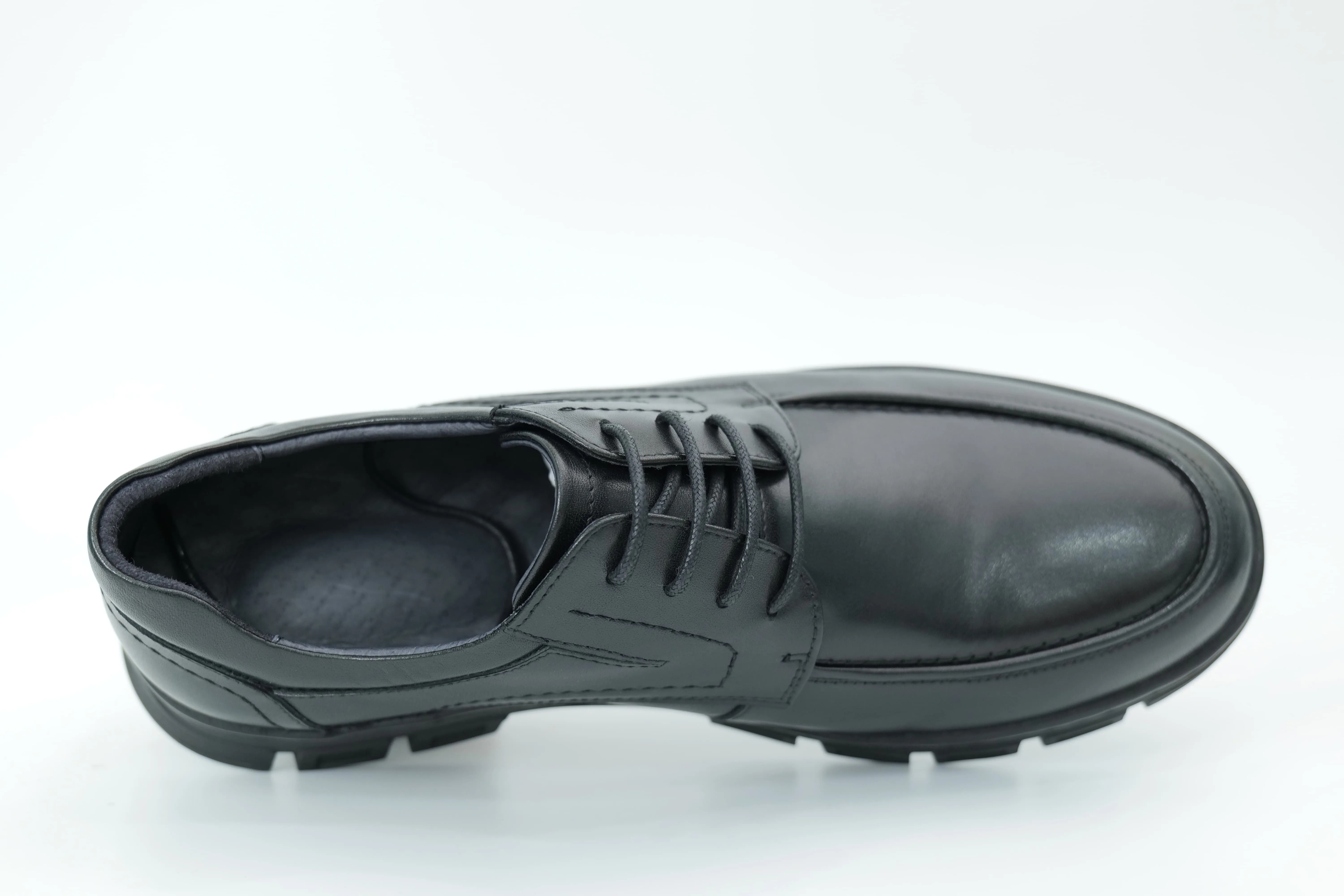 Casual shoes