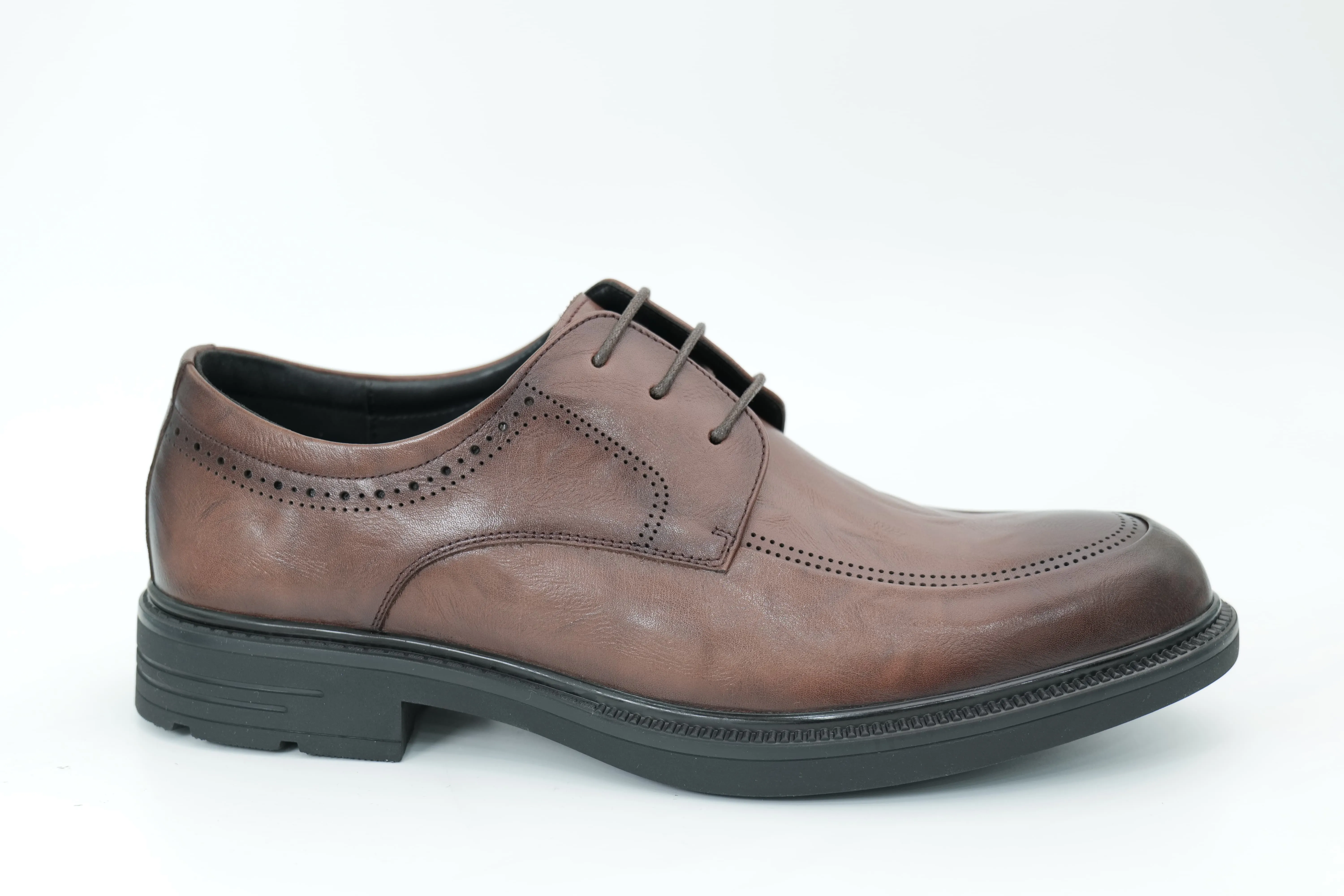 Casual shoes
