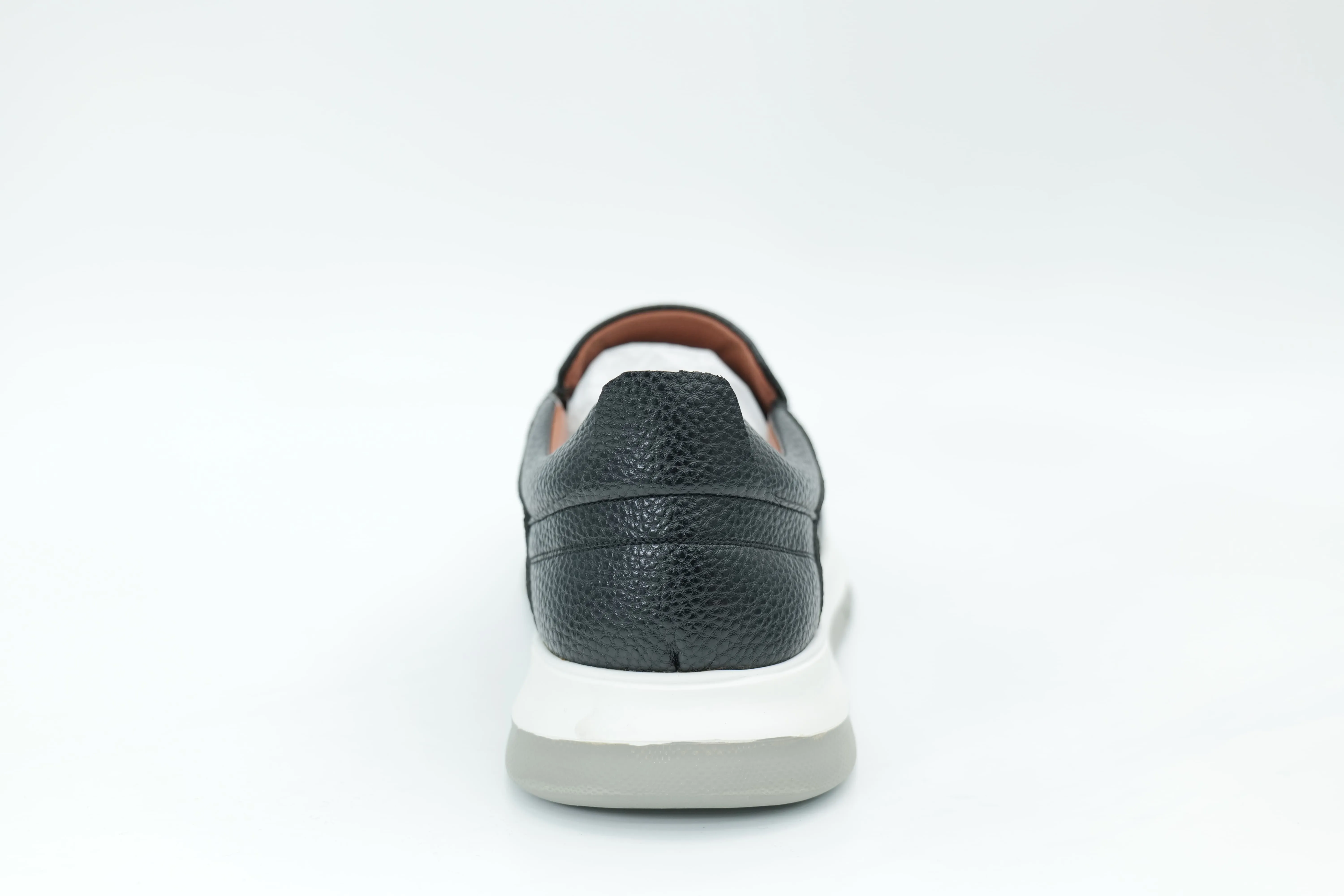 Casual shoes