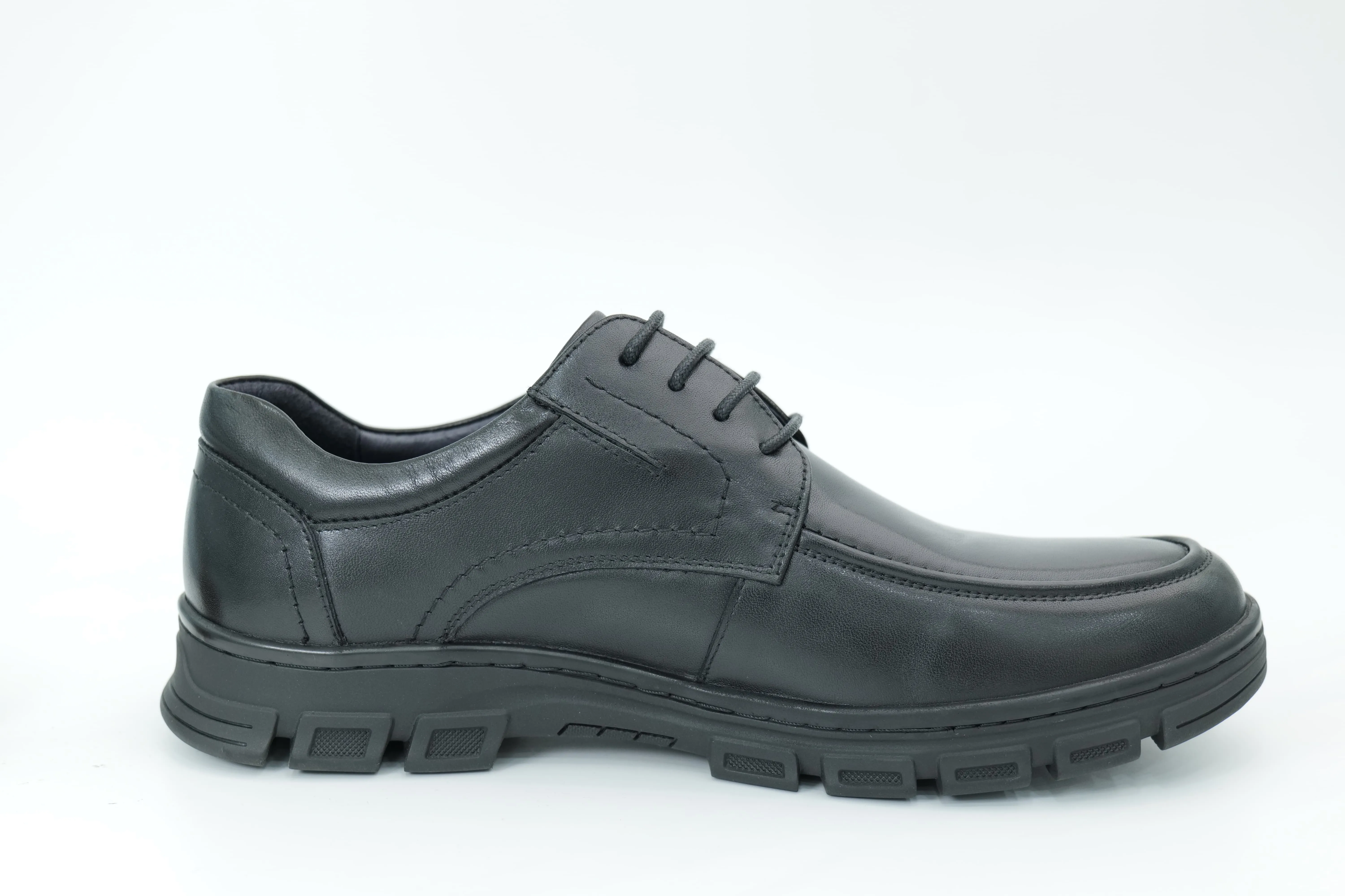 Casual shoes