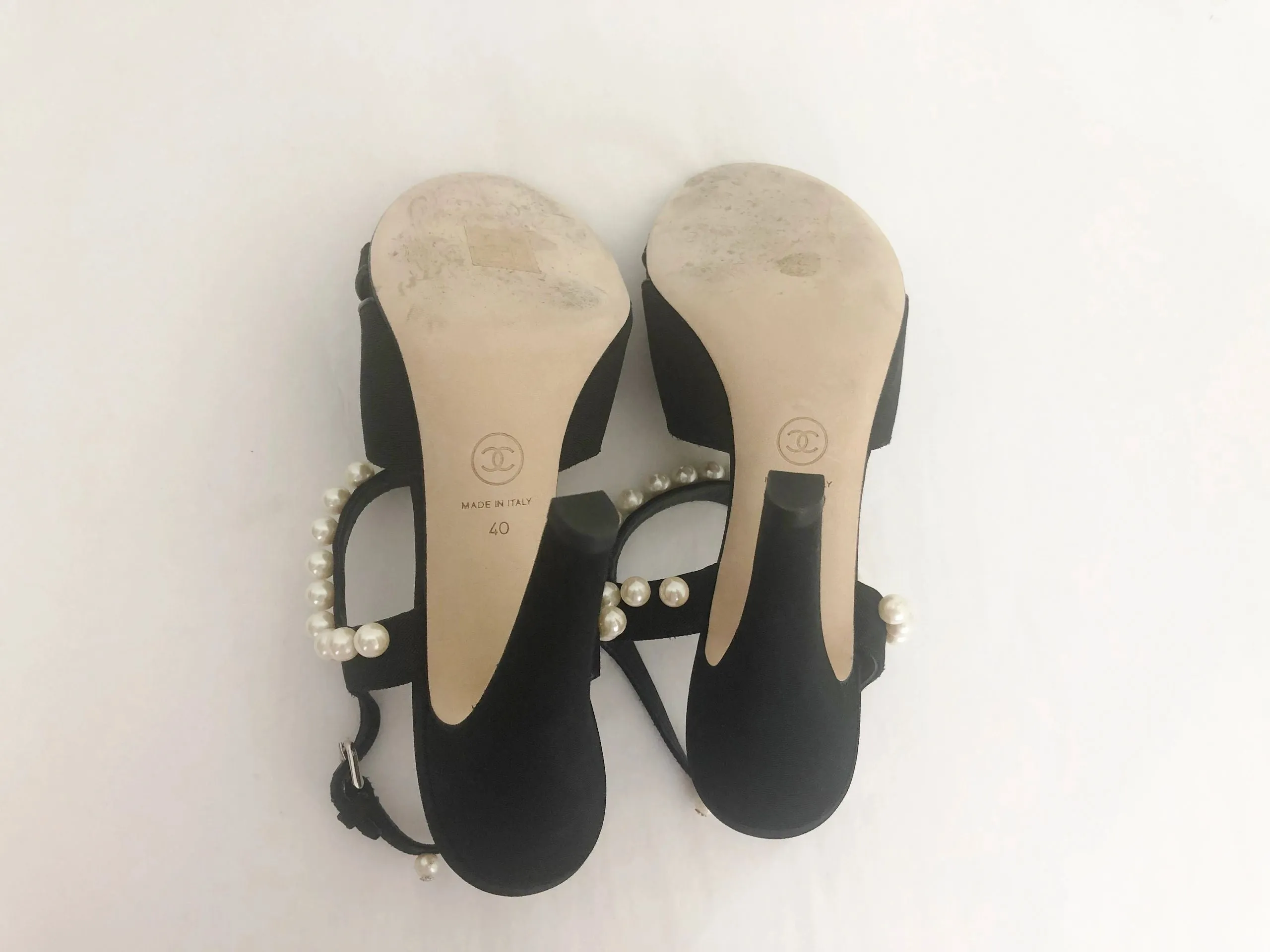 Chanel Pearl Accent Pump Size 40 T (10 Us)