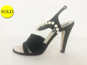 Chanel Pearl Accent Pump Size 40 T (10 Us)
