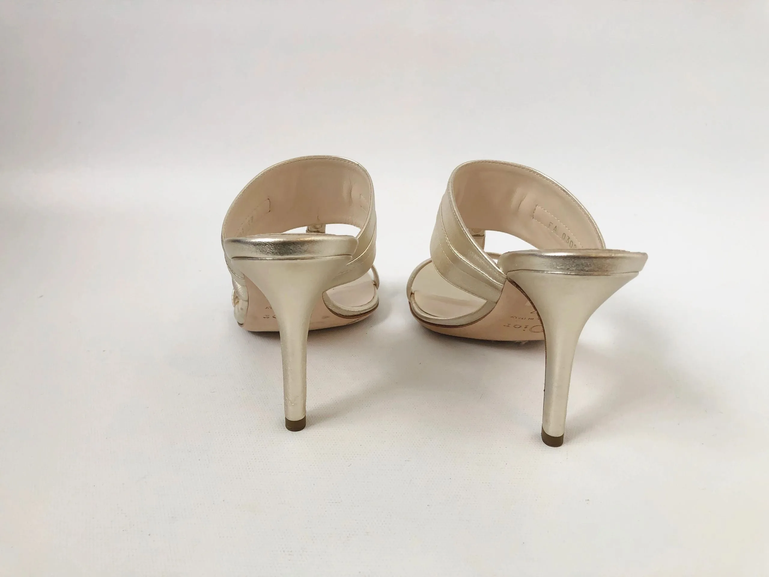 Christian Dior Gold Mule Size 37 It (7 Us)