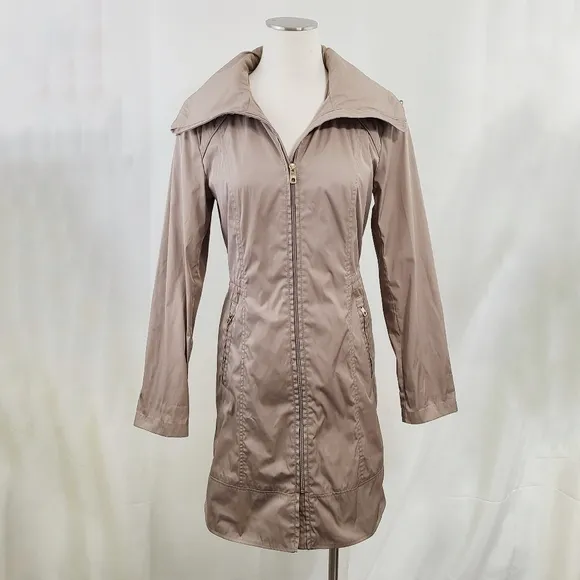 Cole Haan Packable Raincoat jacket Champagne tan taupe size small