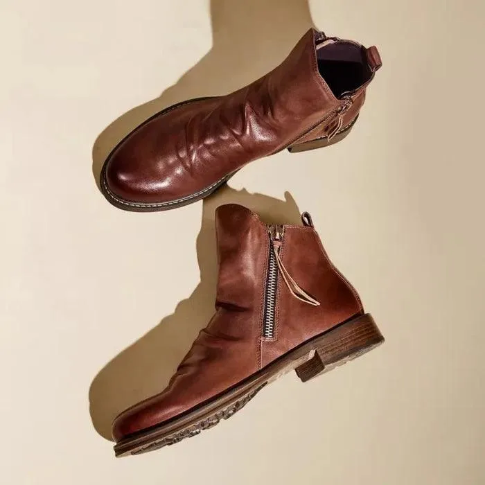 COLLINS KILDARE | CLASSIC CHELSEA BOOTS