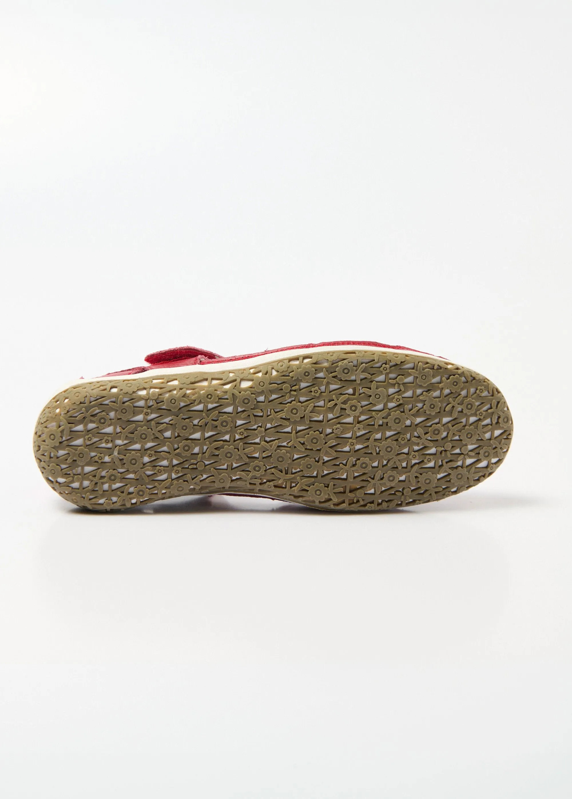 Comfort width summer sandals