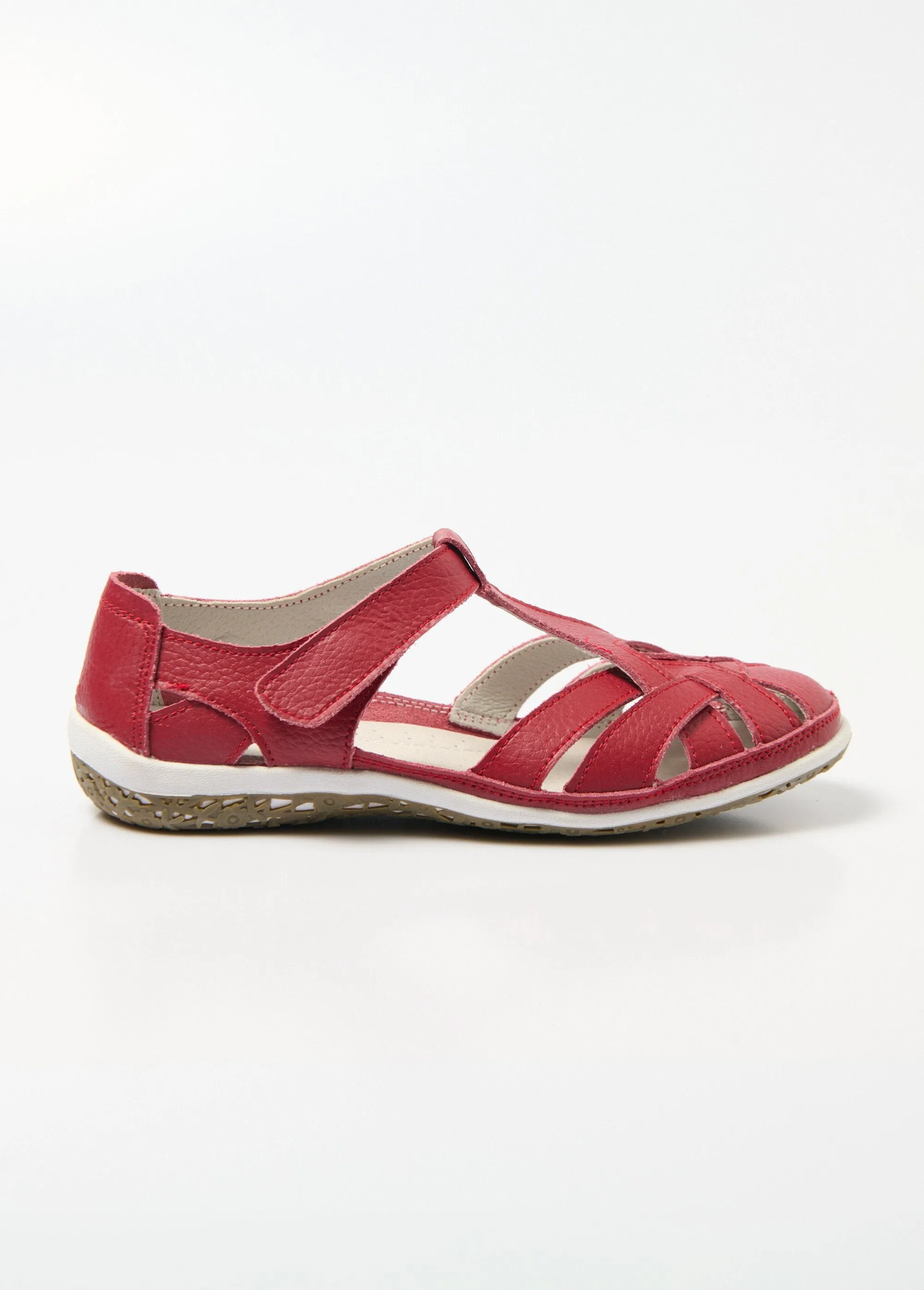 Comfort width summer sandals