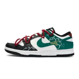 [Custom Women embrace Christmas]  Dunk Skateboarding Shoes Women's
