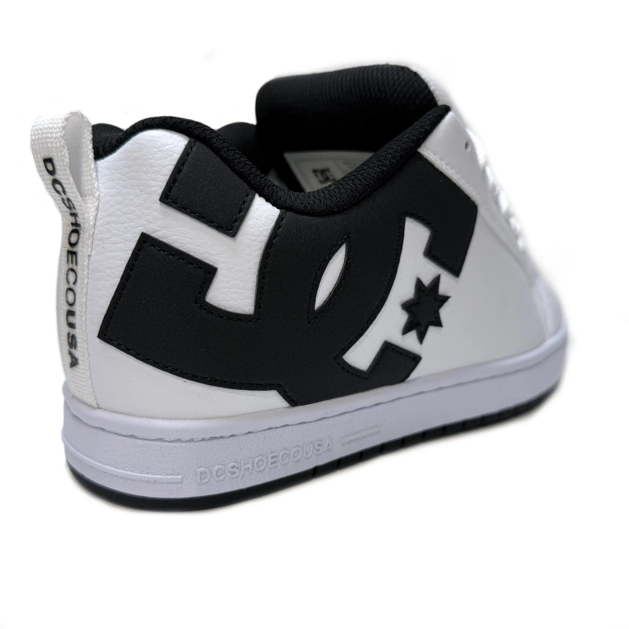 DC SHOES COURT GRAFFIK WHITE & BLACK TRAINERS