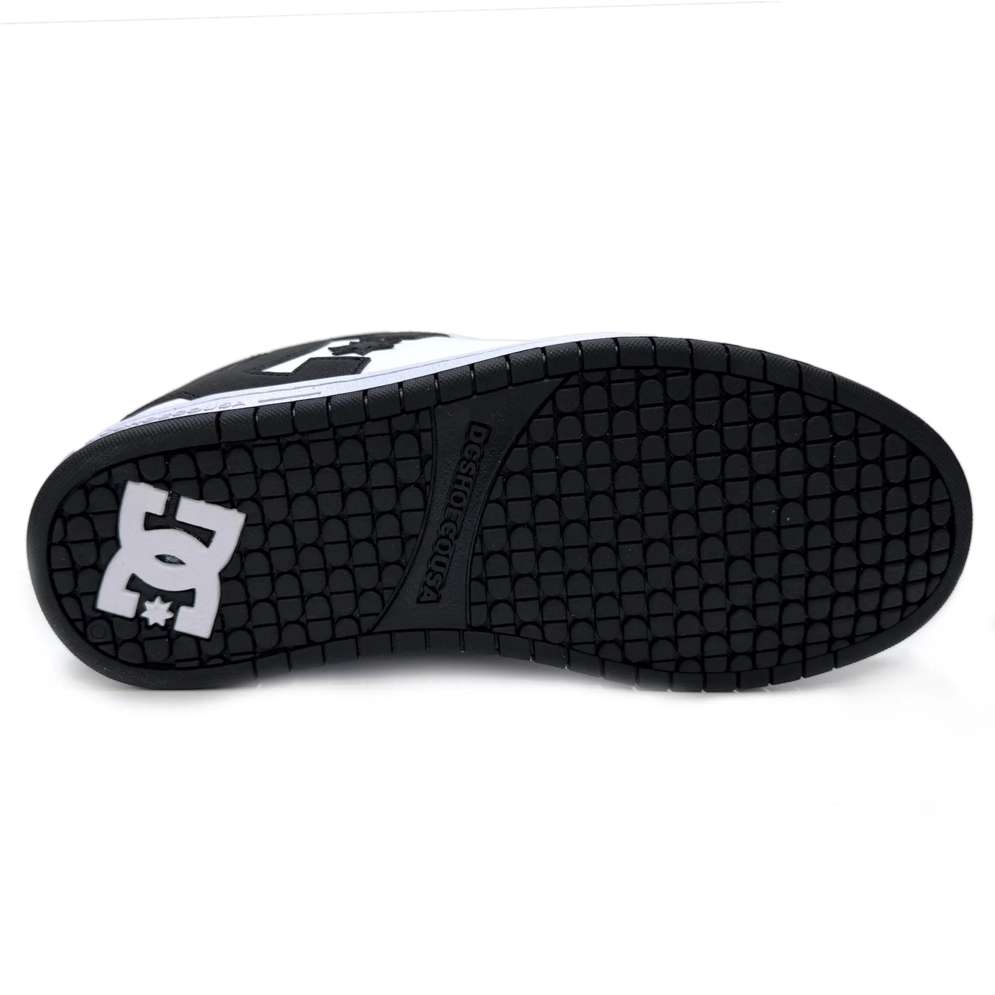 DC SHOES COURT GRAFFIK WHITE & BLACK TRAINERS