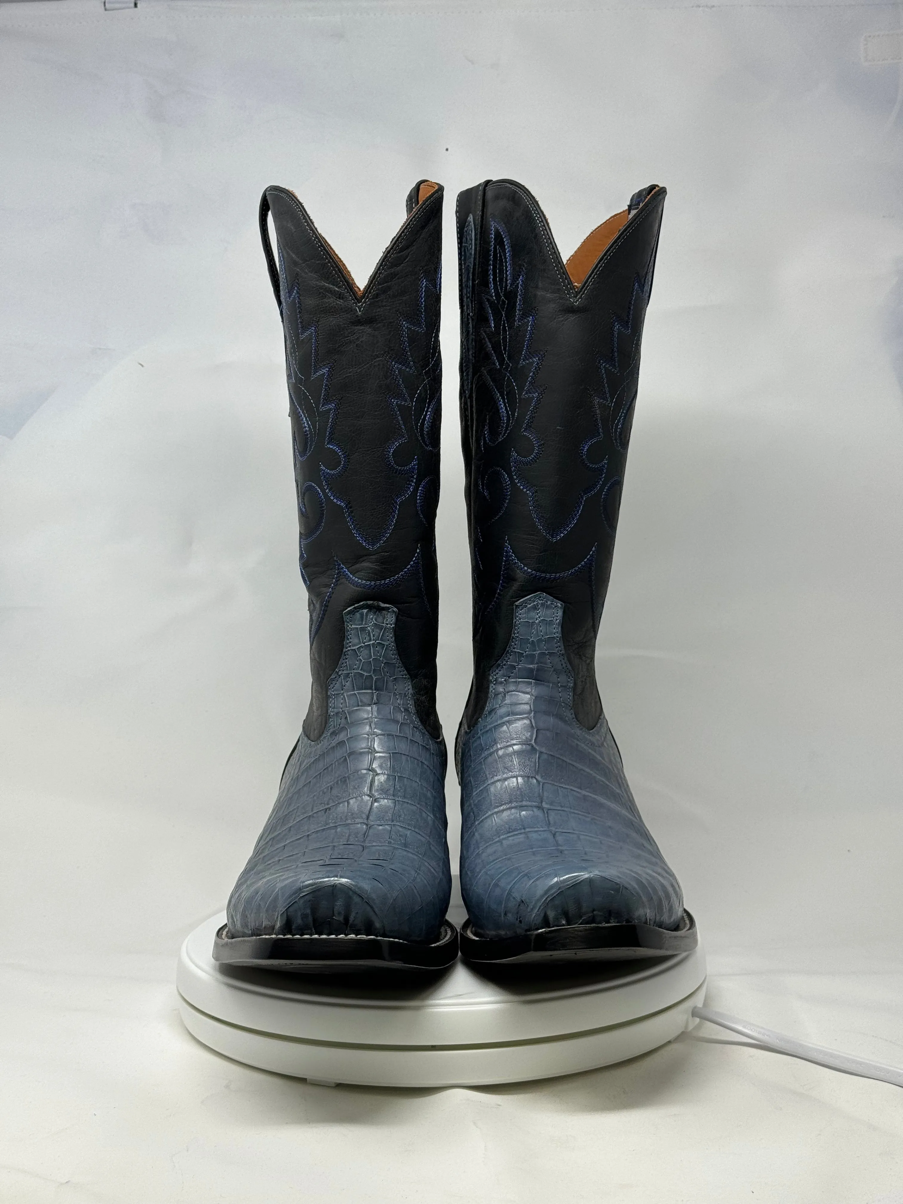 DJ2062 | Don Juan Boots Men's Caiman Belly Blue Jean Diamond Toe