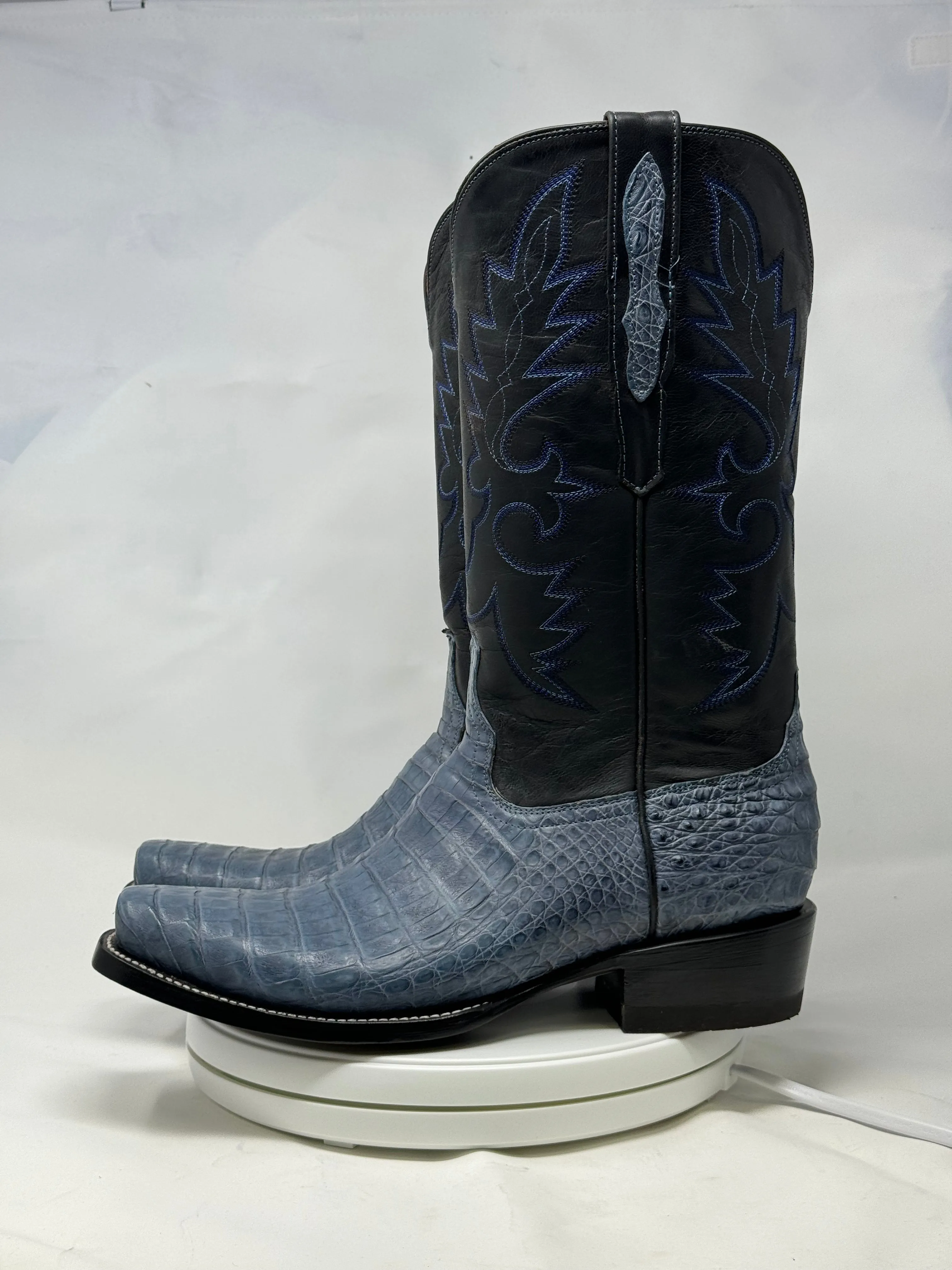 DJ2062 | Don Juan Boots Men's Caiman Belly Blue Jean Diamond Toe