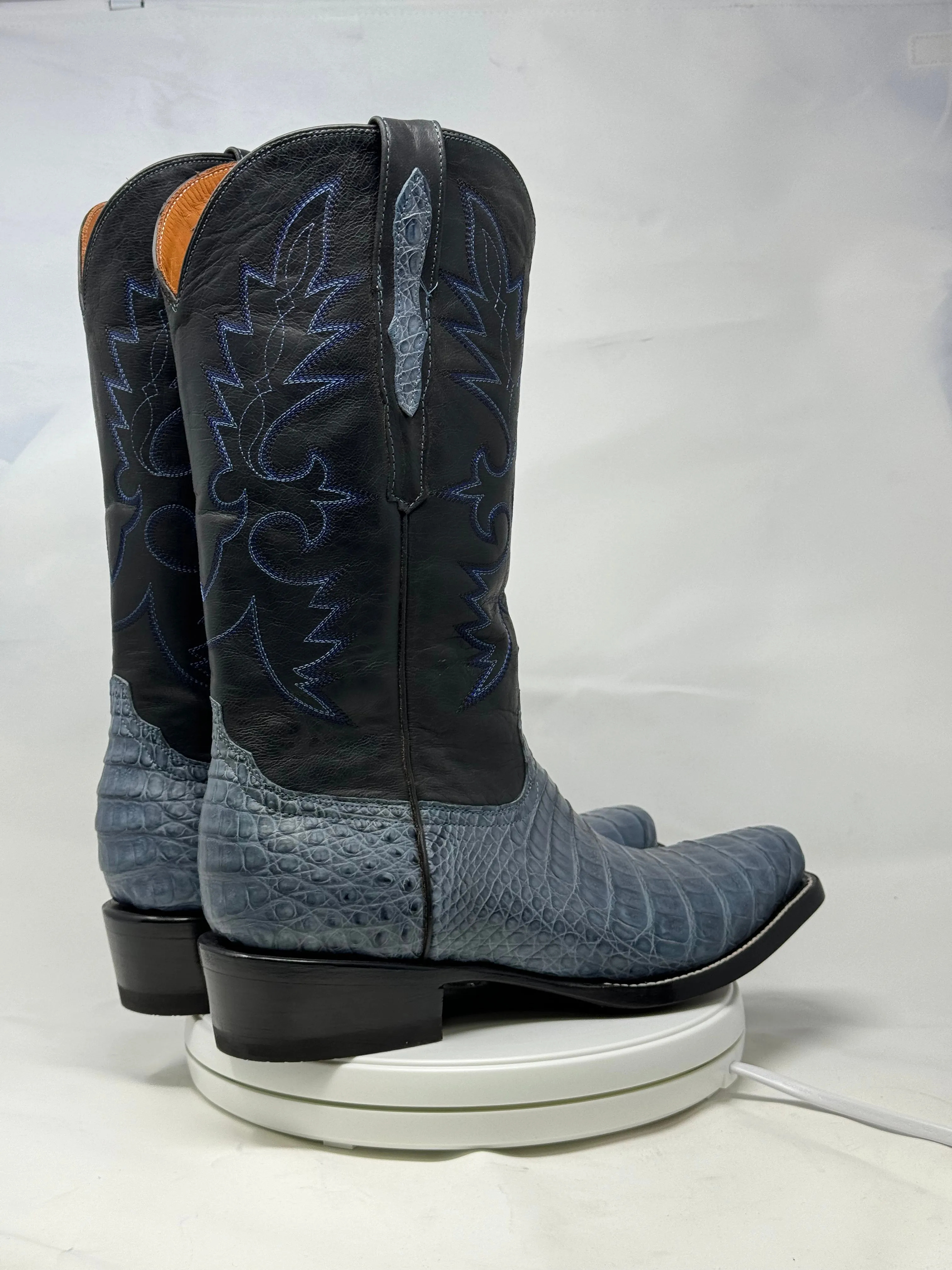 DJ2062 | Don Juan Boots Men's Caiman Belly Blue Jean Diamond Toe