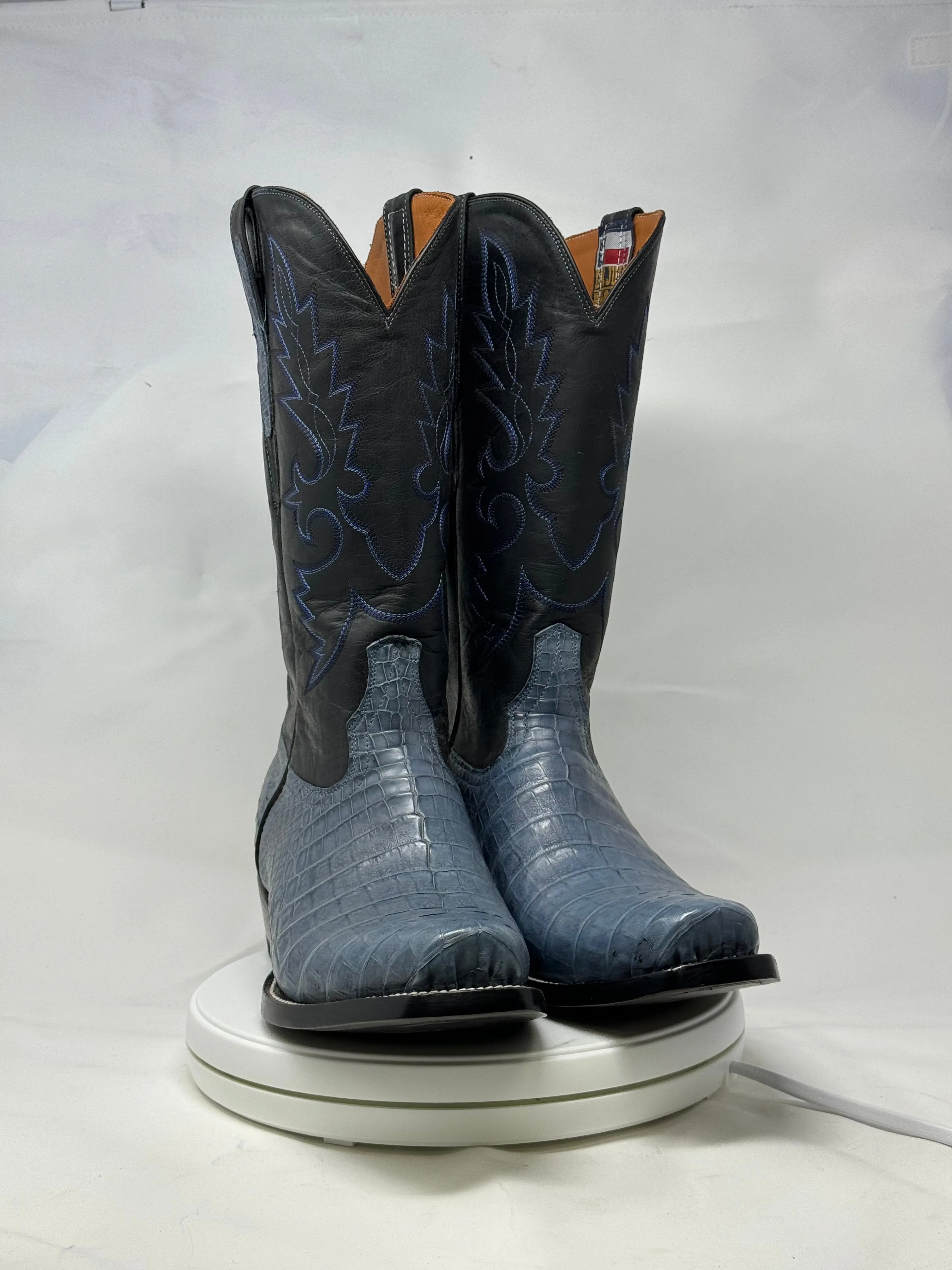 DJ2062 | Don Juan Boots Men's Caiman Belly Blue Jean Diamond Toe