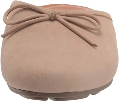 Gentle Souls by Kenneth Cole Women's Eugene Bow Mule, Mushroom, 6 M US