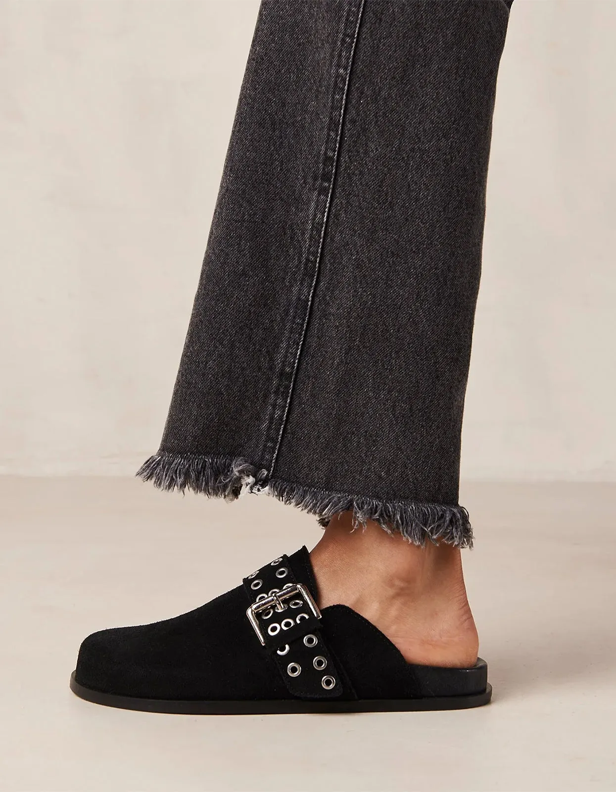 Halia Mules - Black Leather