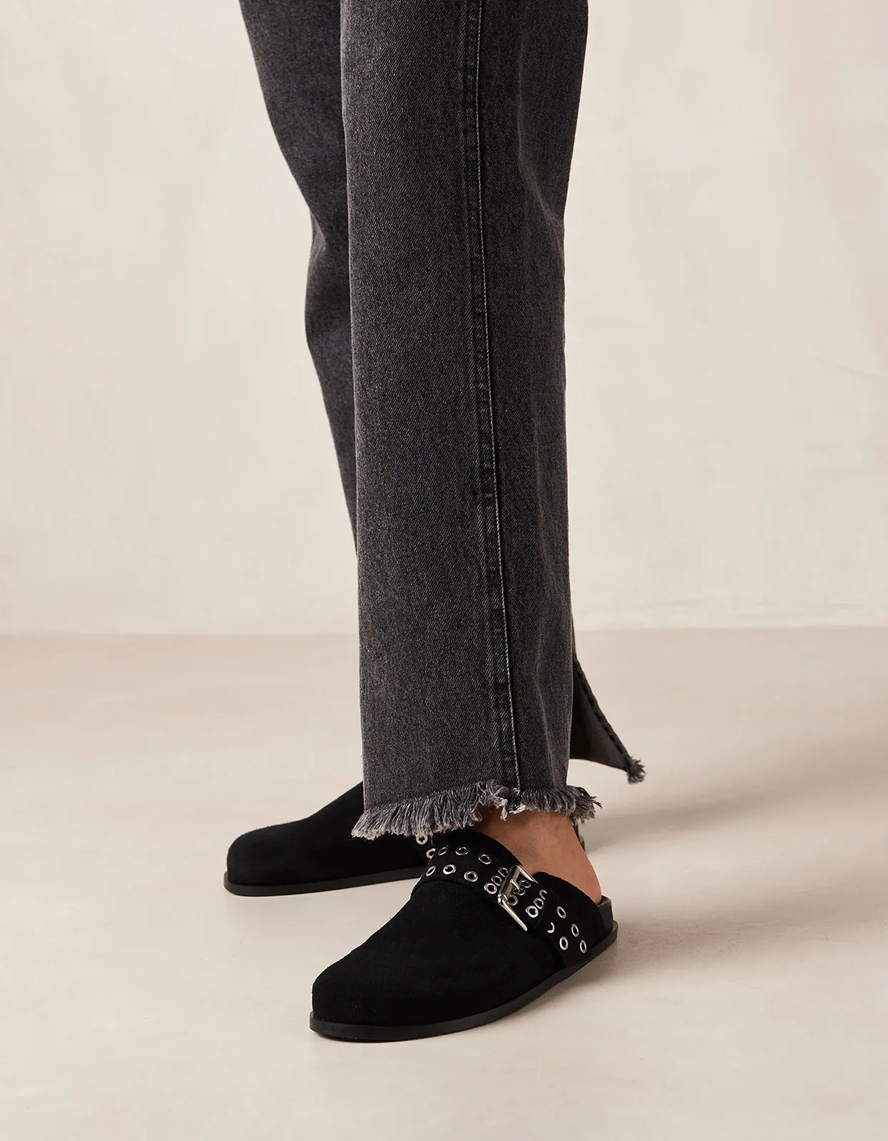 Halia Mules - Black Leather