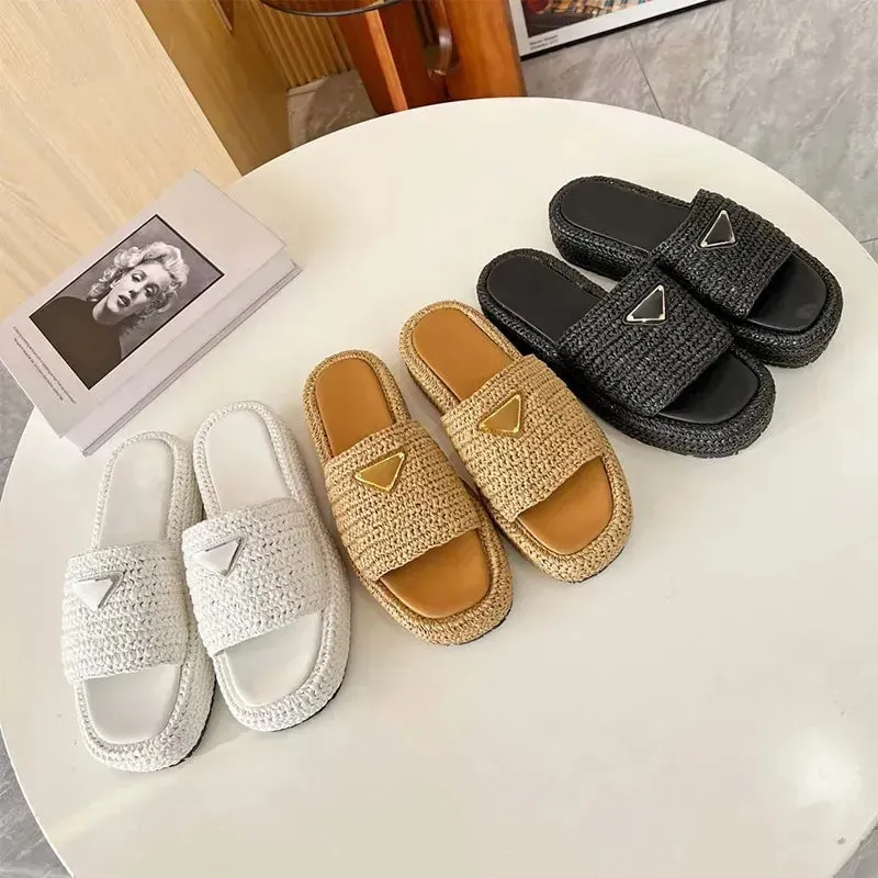 Luxury Raffia™ - Platform Mules