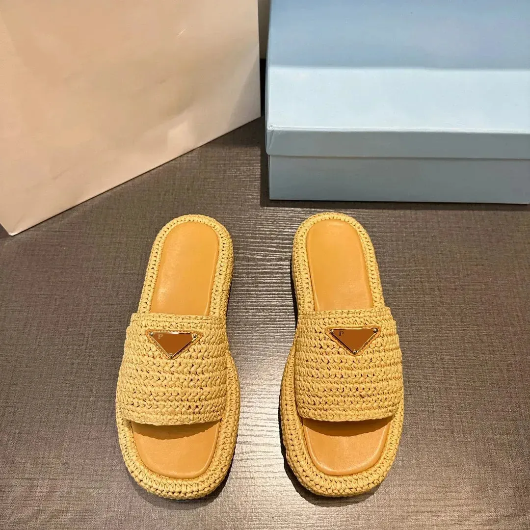 Luxury Raffia™ - Platform Mules