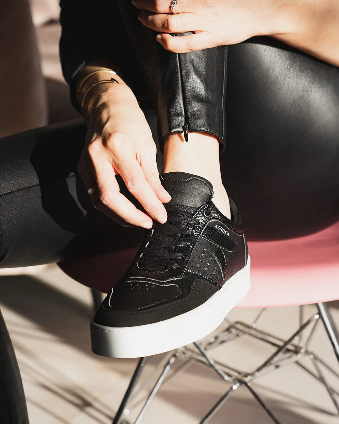 Mateo Unisex Biosourced & Recycled Low Sneakers | Black