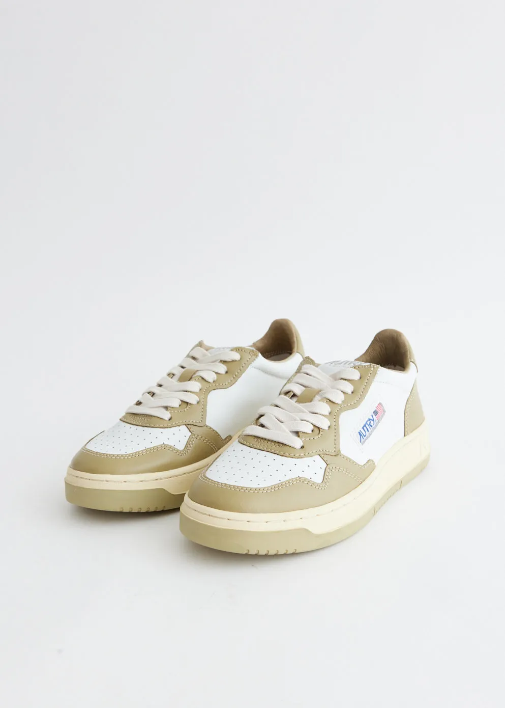 Medalist Sneakers